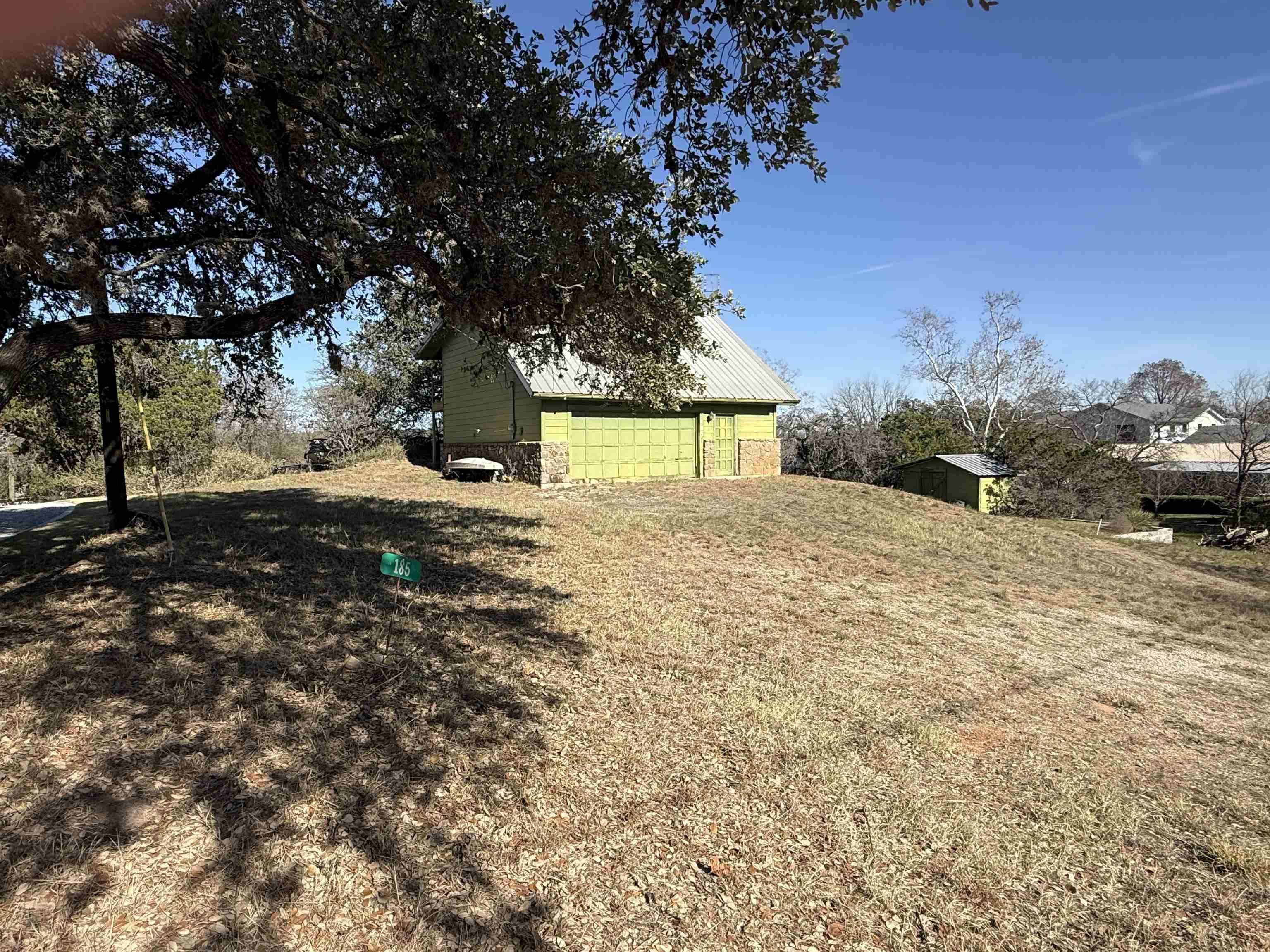 185 Roadrunner LN, Burnet, TX 78611