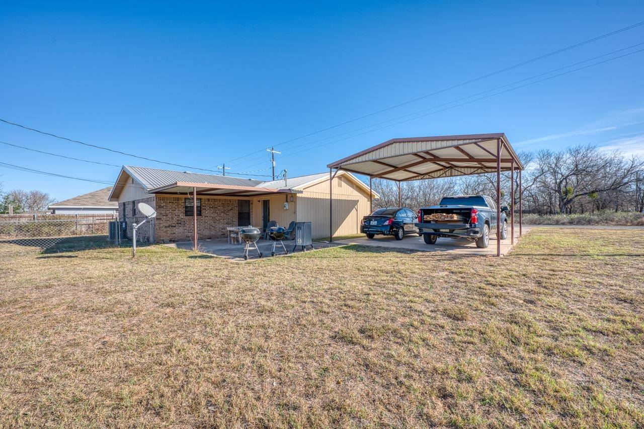 840 Driftwood LN, Cottonwood Shores, TX 78657
