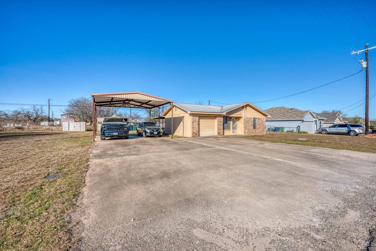 840 Driftwood LN, Cottonwood Shores, TX 78657
