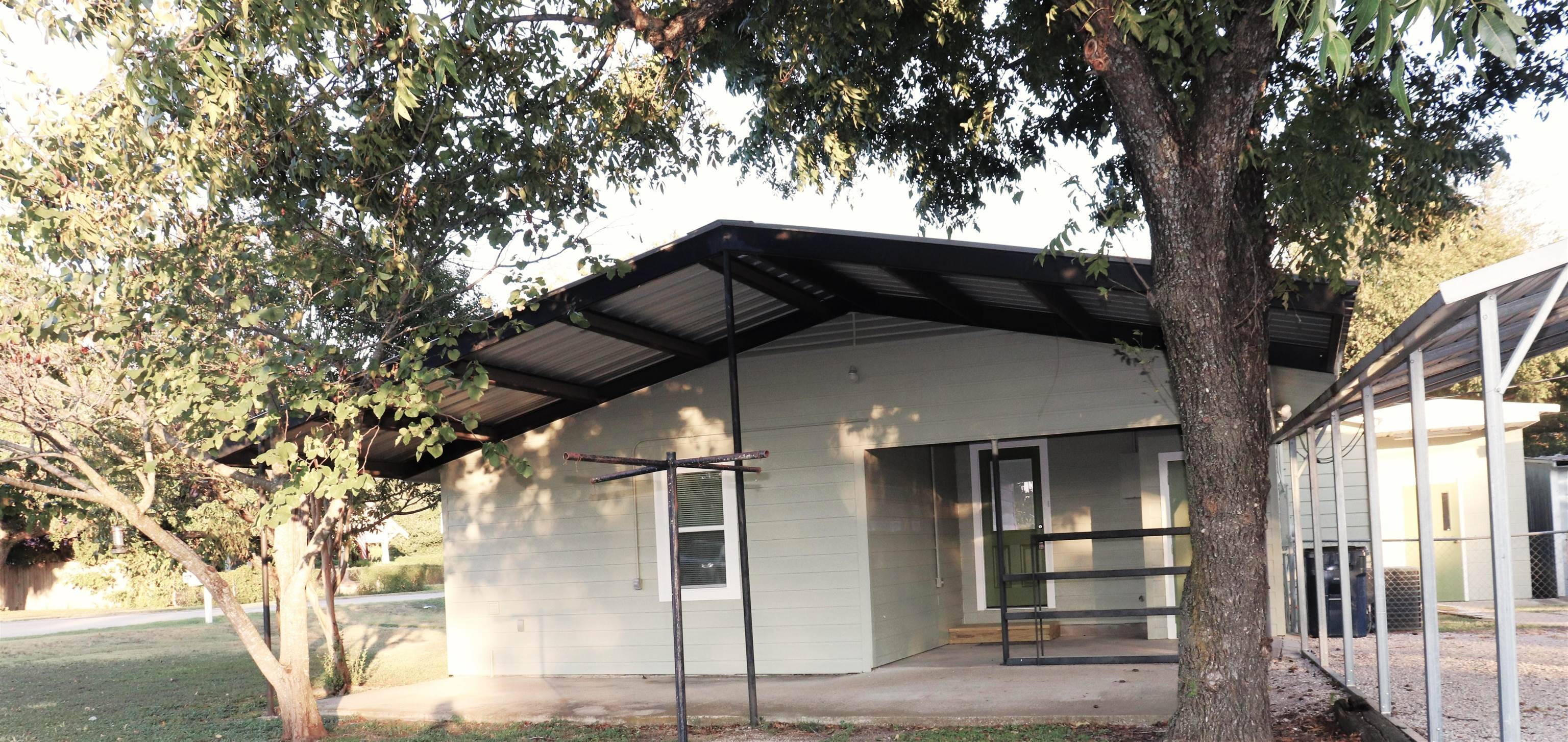 352 W Vaughan ST, Bertram, TX 78605