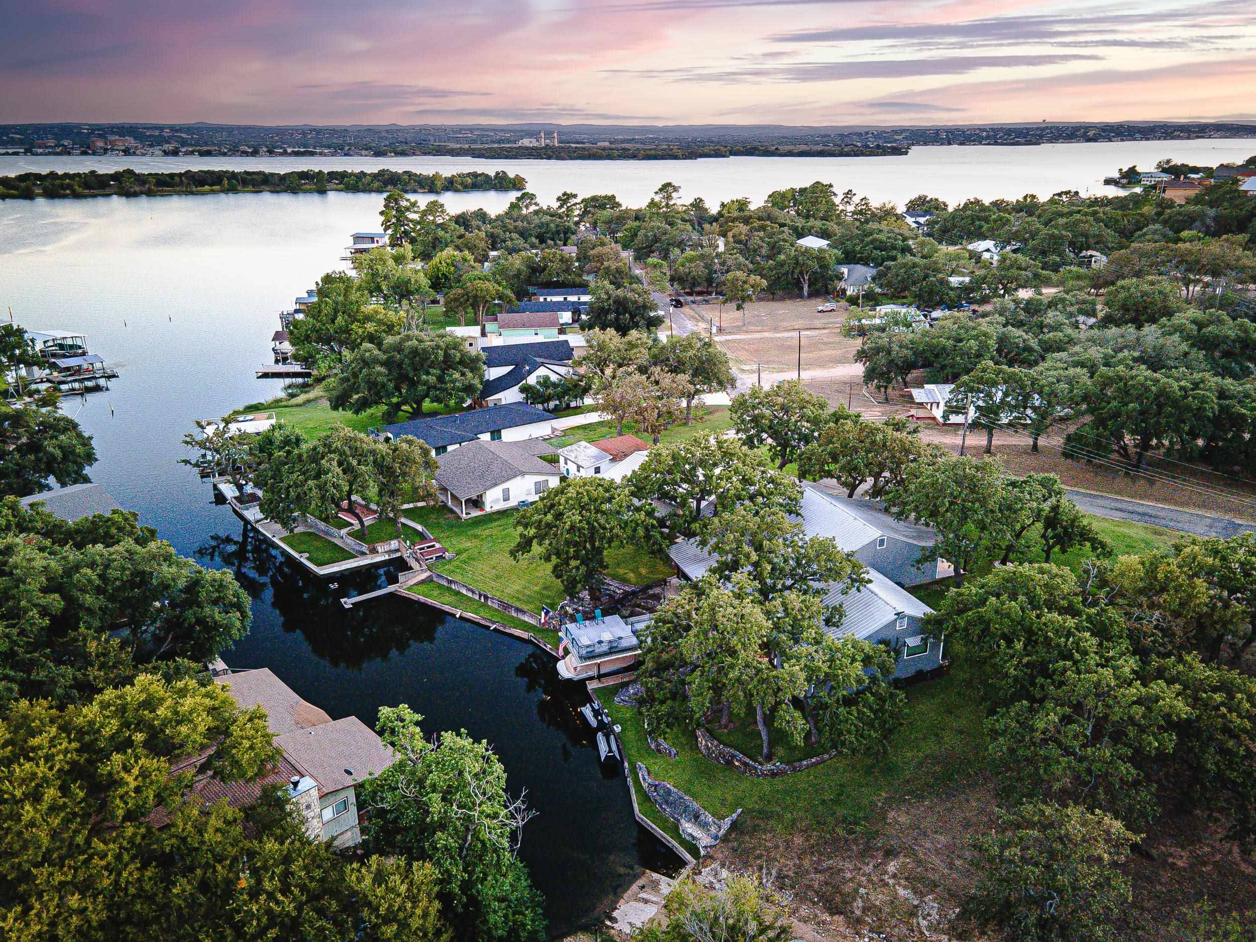 1104 Hill Circle West DR, Granite Shoals, TX 78654