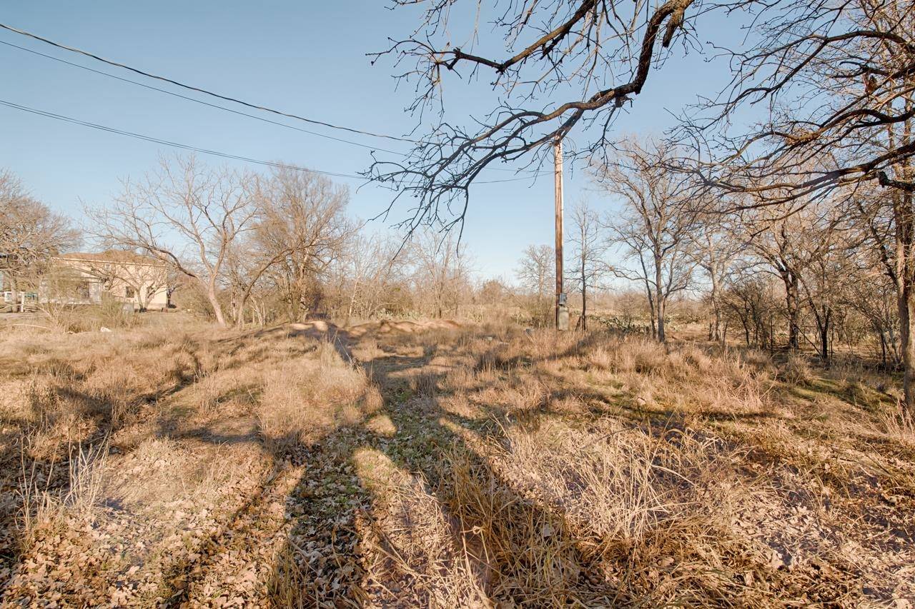 2802 Valley View LN, Granite Shoals, TX 78654