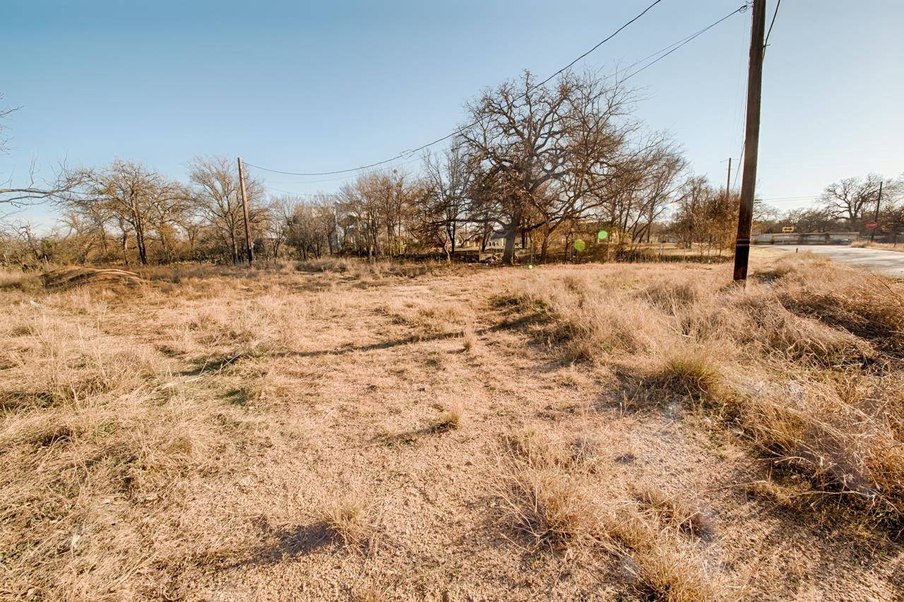 2802 Valley View LN, Granite Shoals, TX 78654