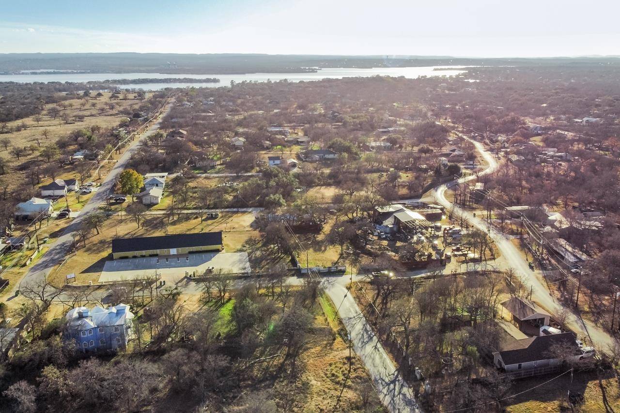 2802 Valley View LN, Granite Shoals, TX 78654