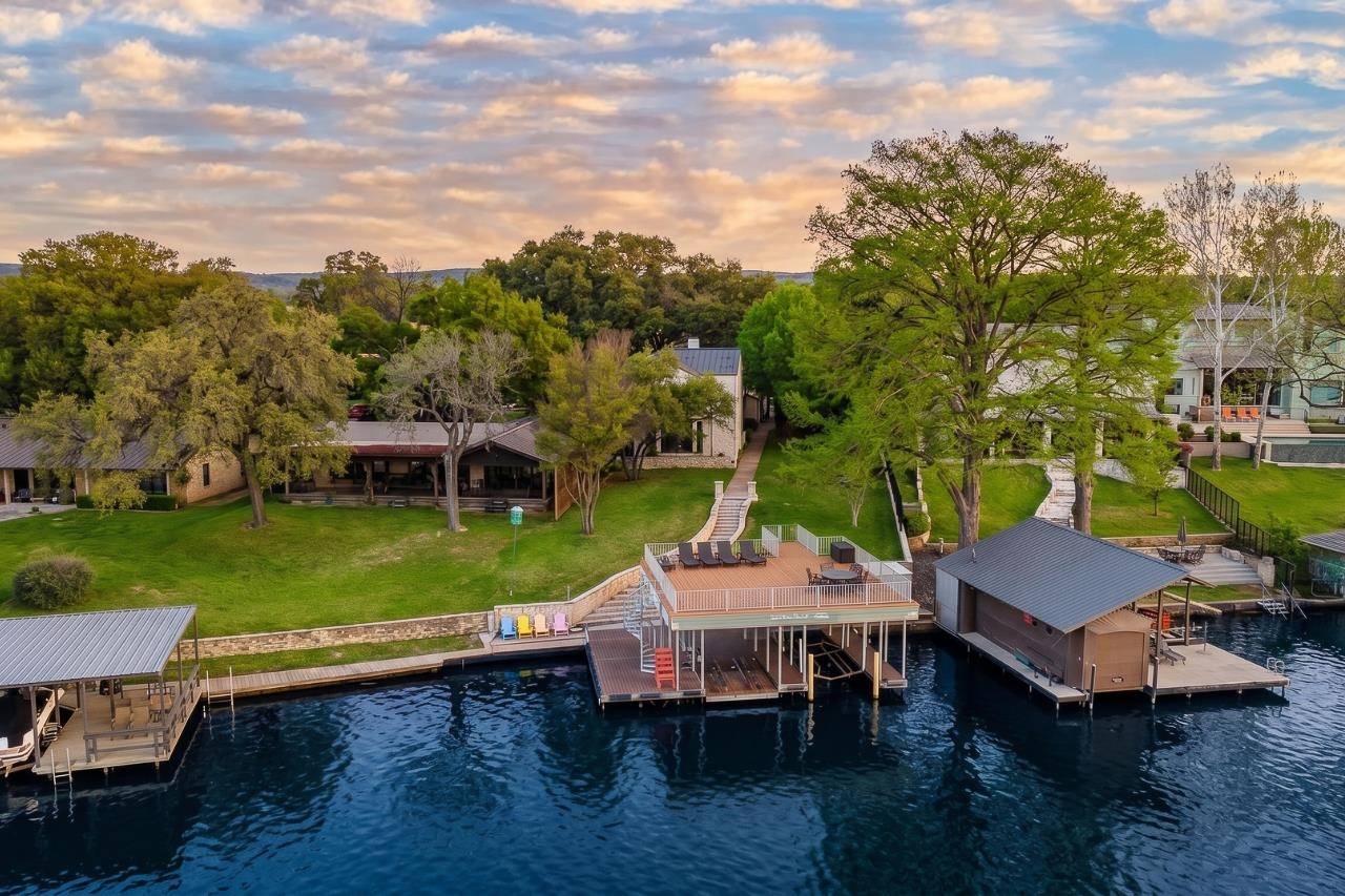 135 Perry Lane, Kingsland, TX 78639