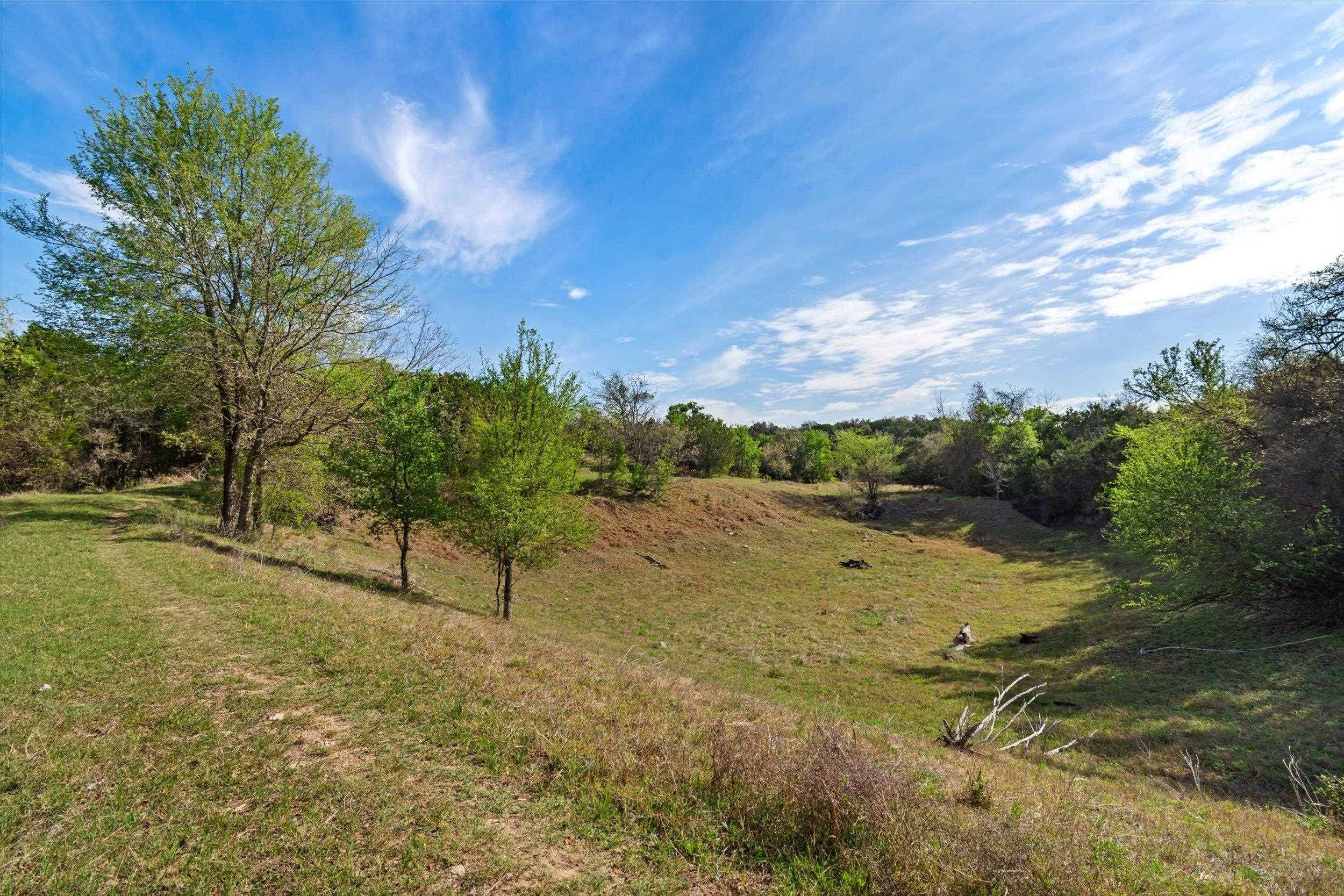 1292 Peak LN, Salado, TX 76571