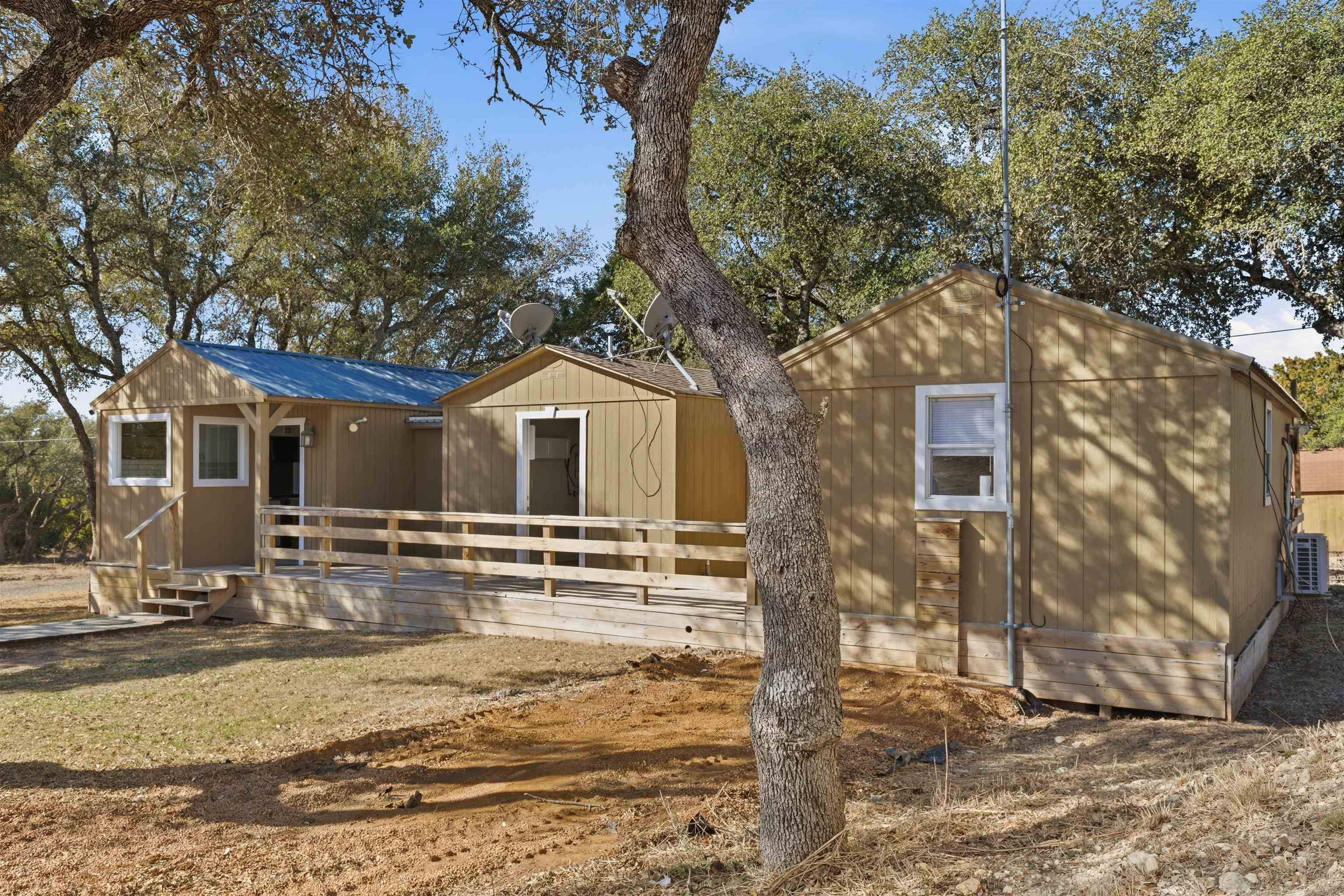 418 Polvado, Round Mountain, TX 78636-0000