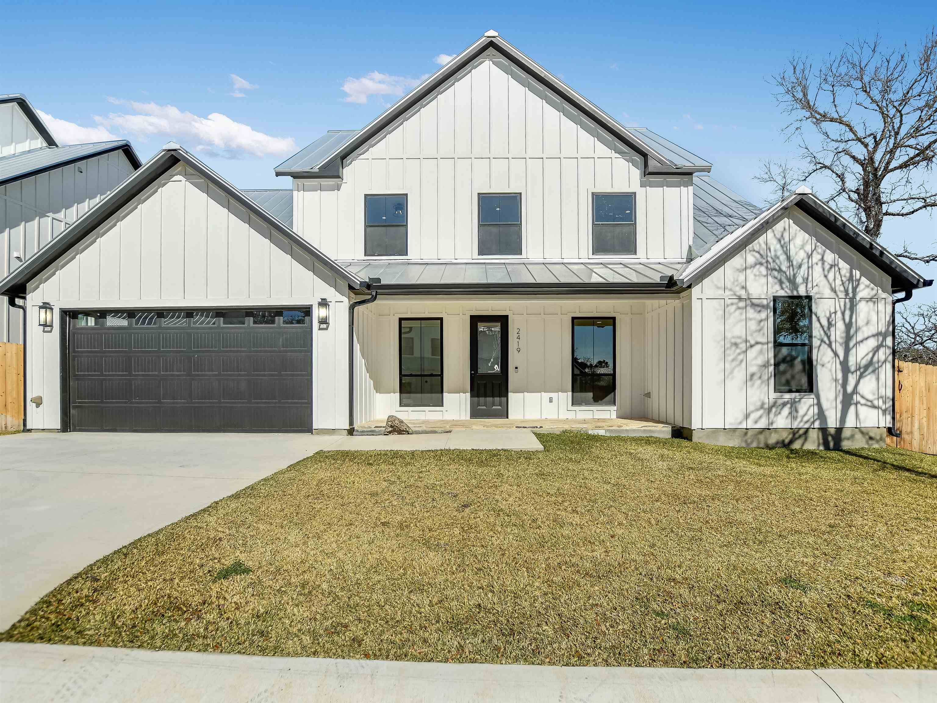 2419 Cherry LN, Kingsland, TX 78639