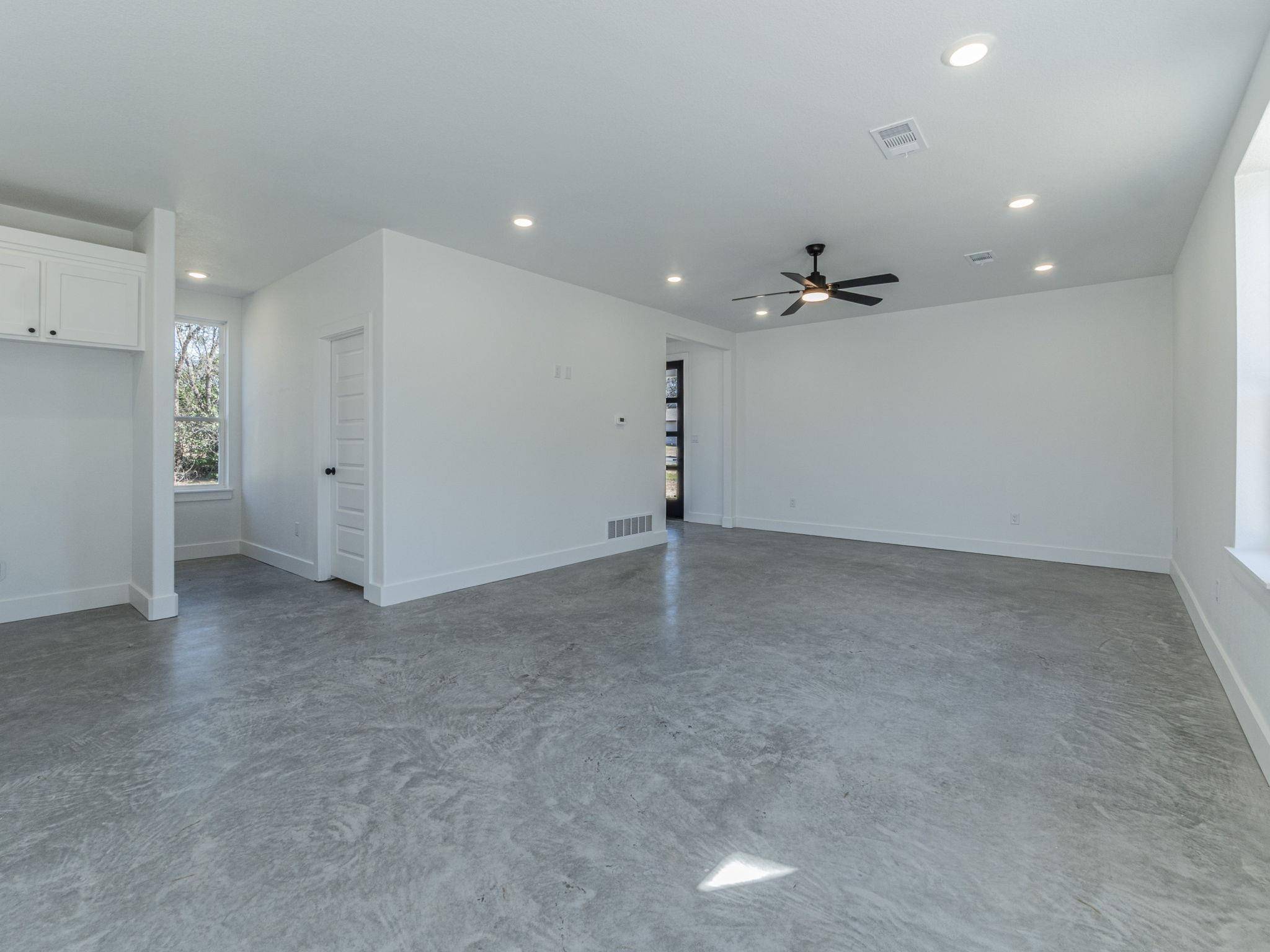1010 E Marble ST, Burnet, TX 78611