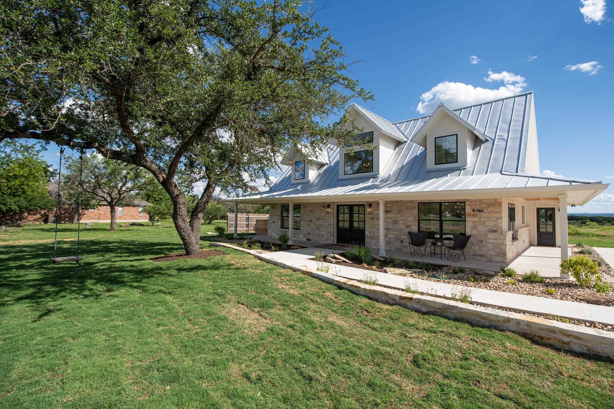202 Stadium View, Marble Falls, TX 78654