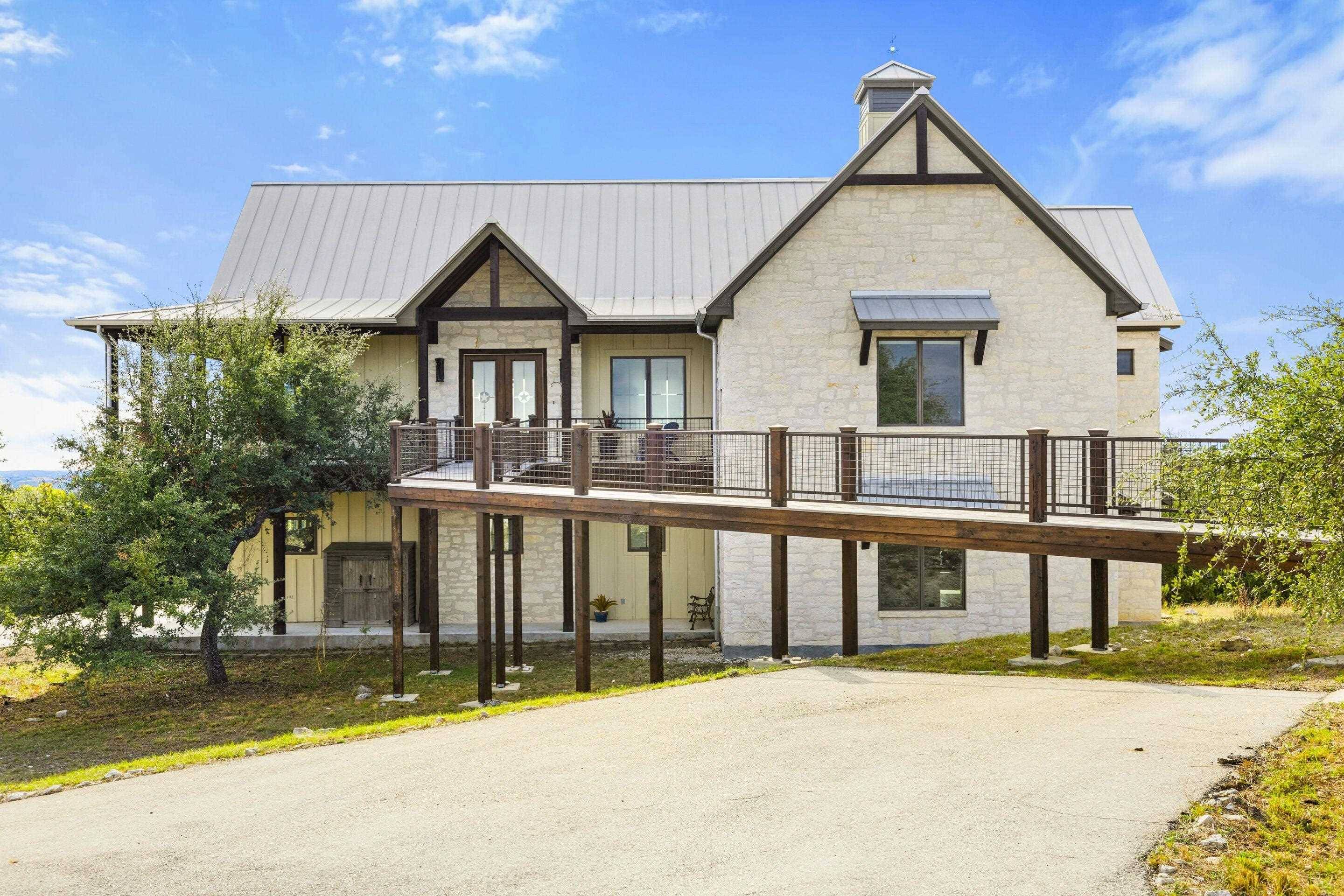 1600 Brushy Ridge TRL, Blanco, TX 78606