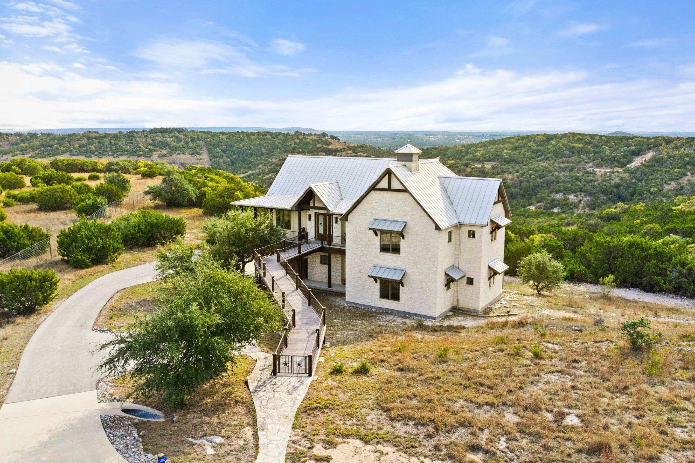 1600 Brushy Ridge TRL, Blanco, TX 78606