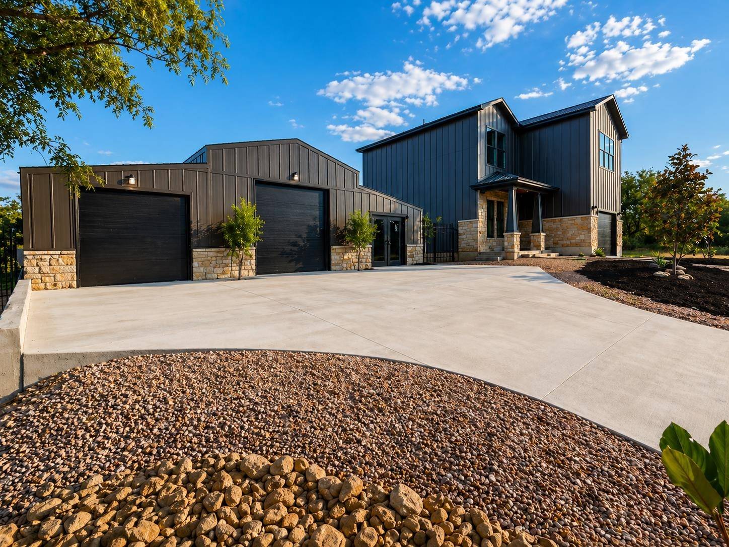 108 E Live Oak, Granite Shoals, TX 78654
