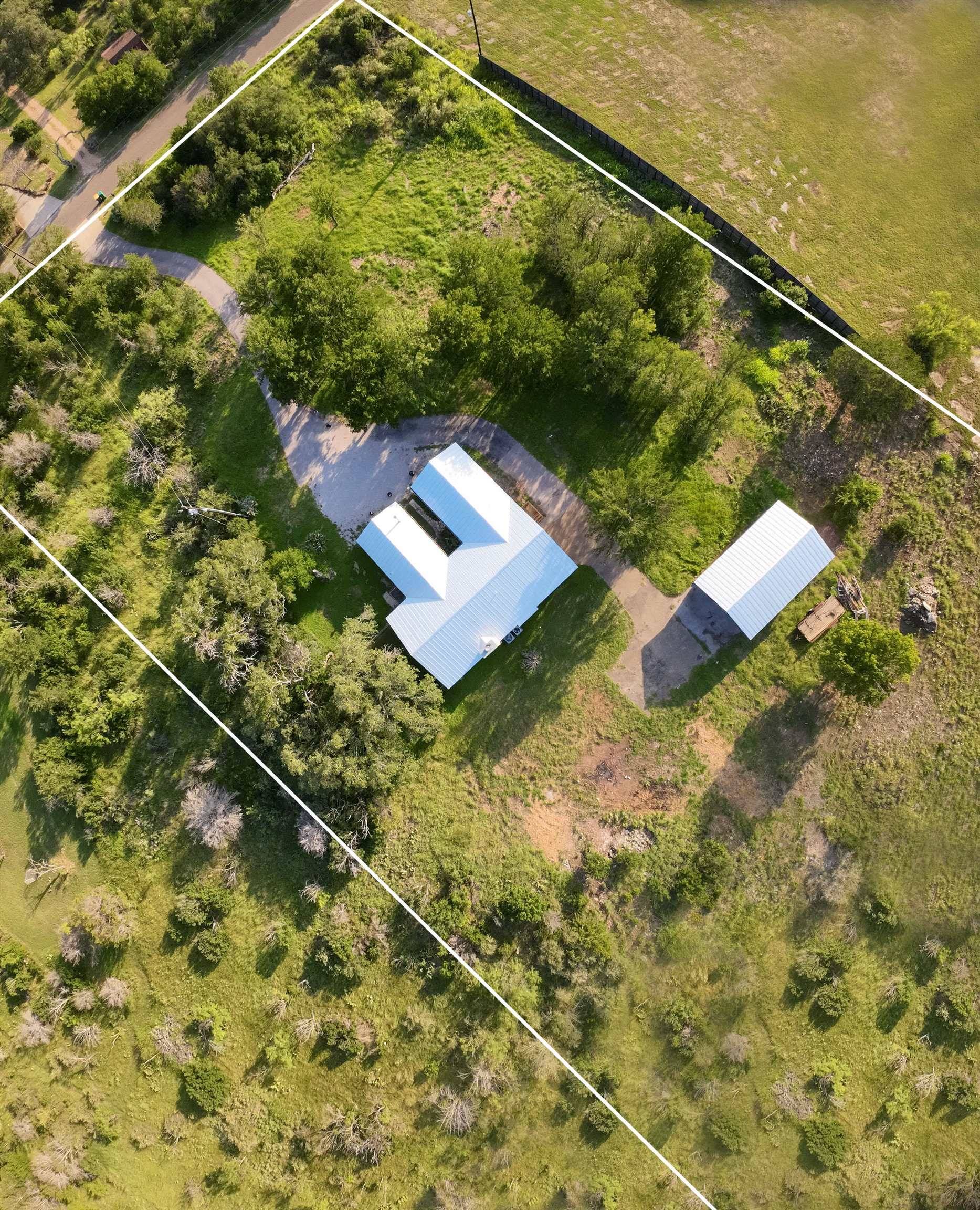 101 Stadium View Dr, Marble Falls, TX 78654