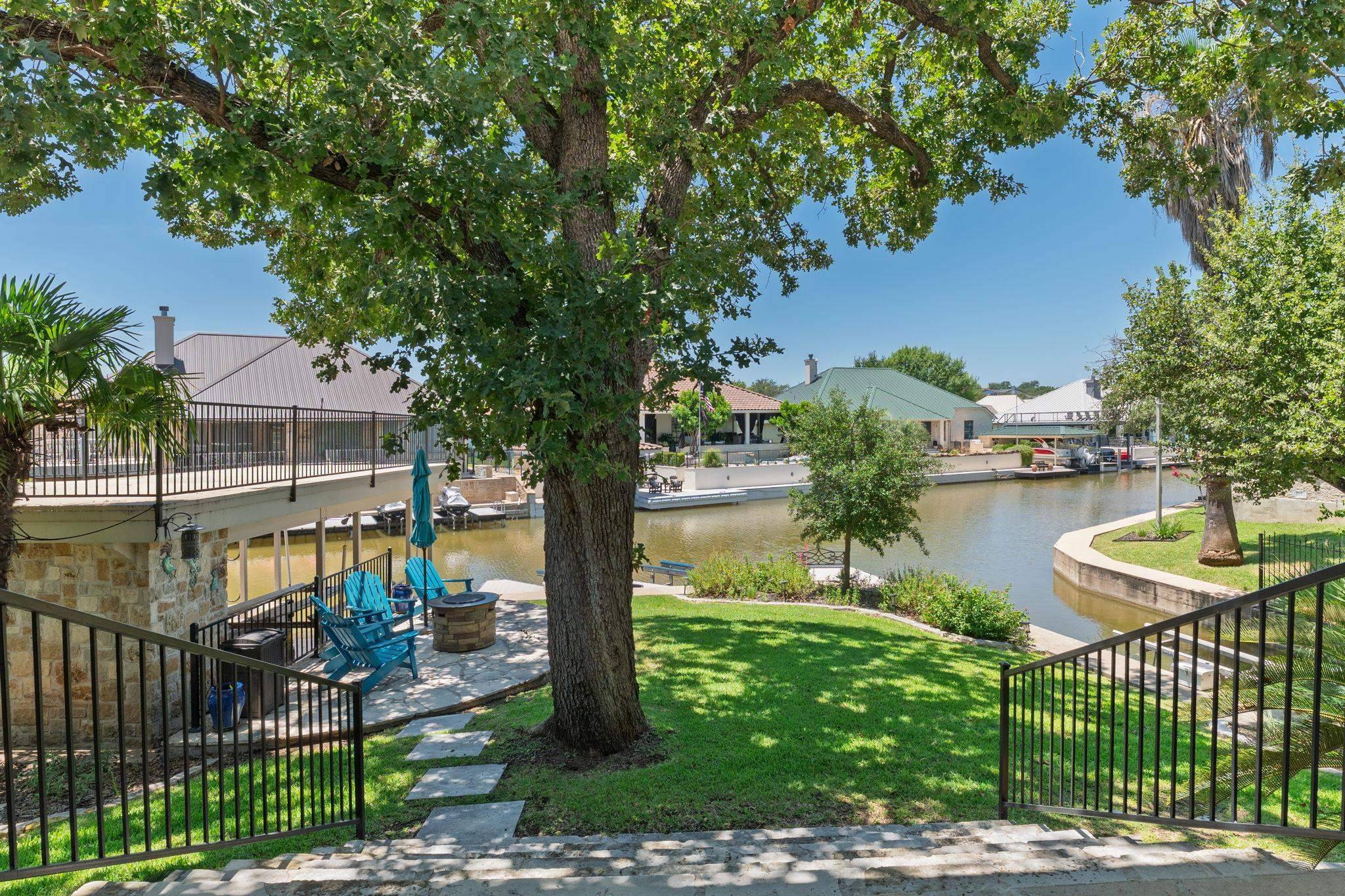 3012 Driftwood LN, Horseshoe Bay, TX 78657