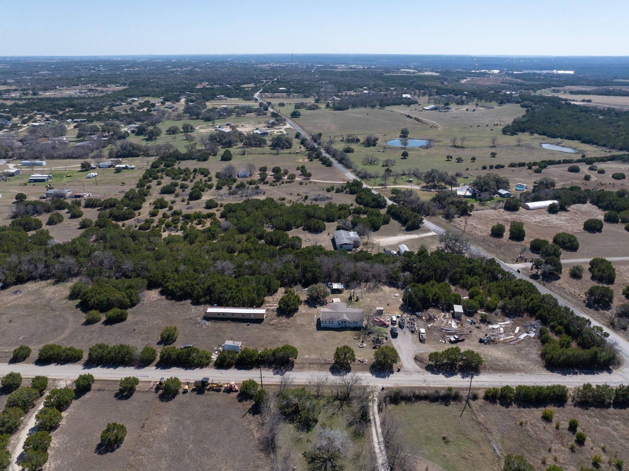 100 Phillip LN, Liberty Hill, TX 78642