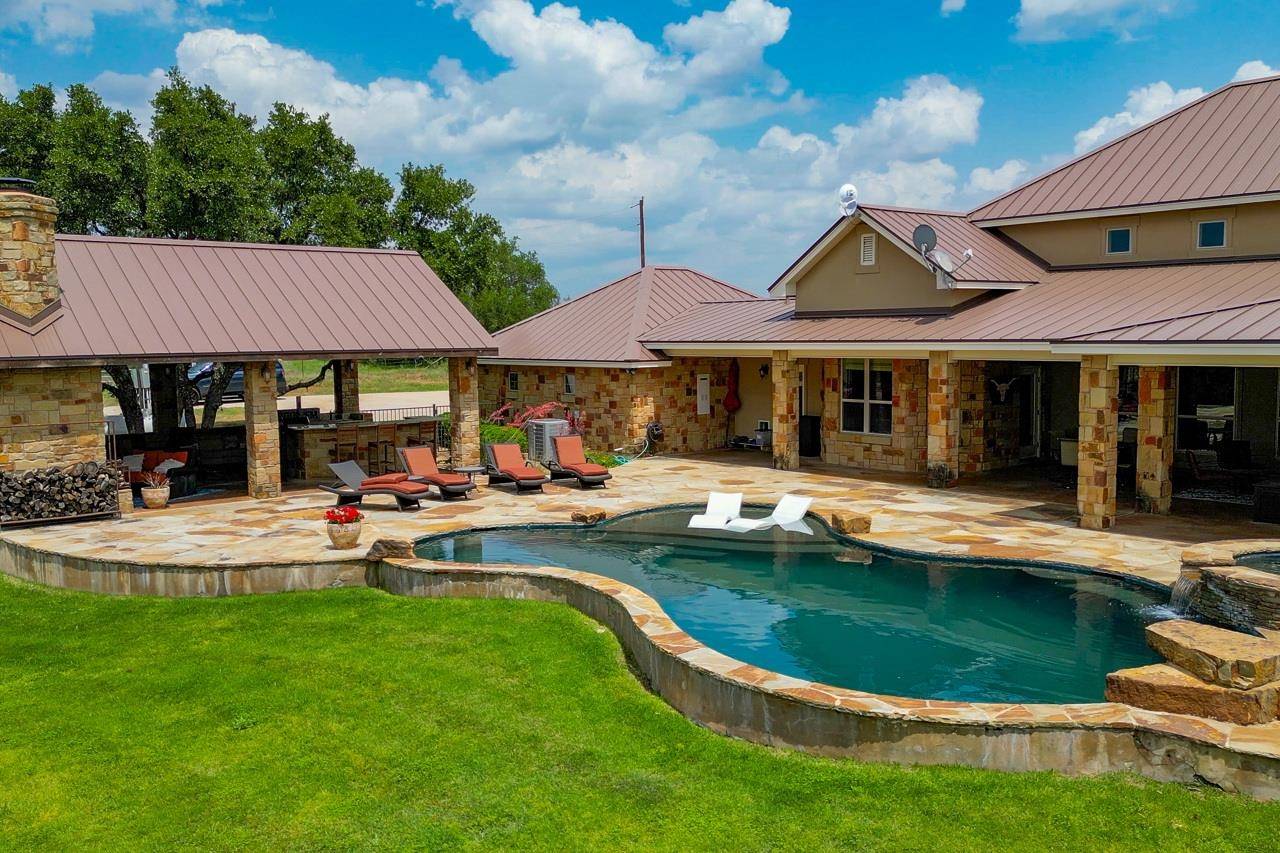 791 Ranch Road 2323, Llano, TX 78643