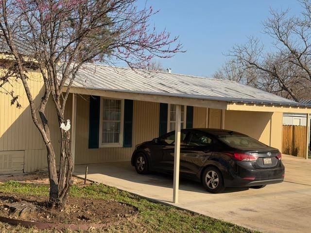 200 WILLOW & RED BUD ST., Tow, TX 78672