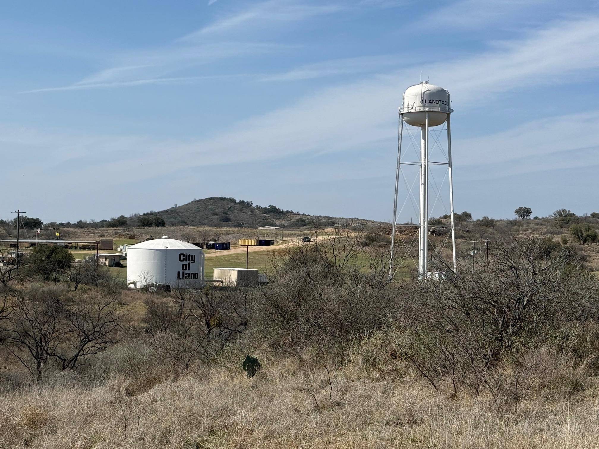 1919 B N Hwy 16 HWY, Llano, TX 78643