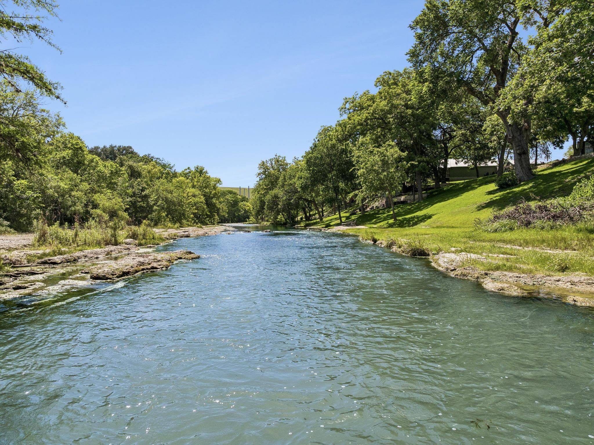1520 Rocky River RD, Canyon Lake, TX 78133-4112