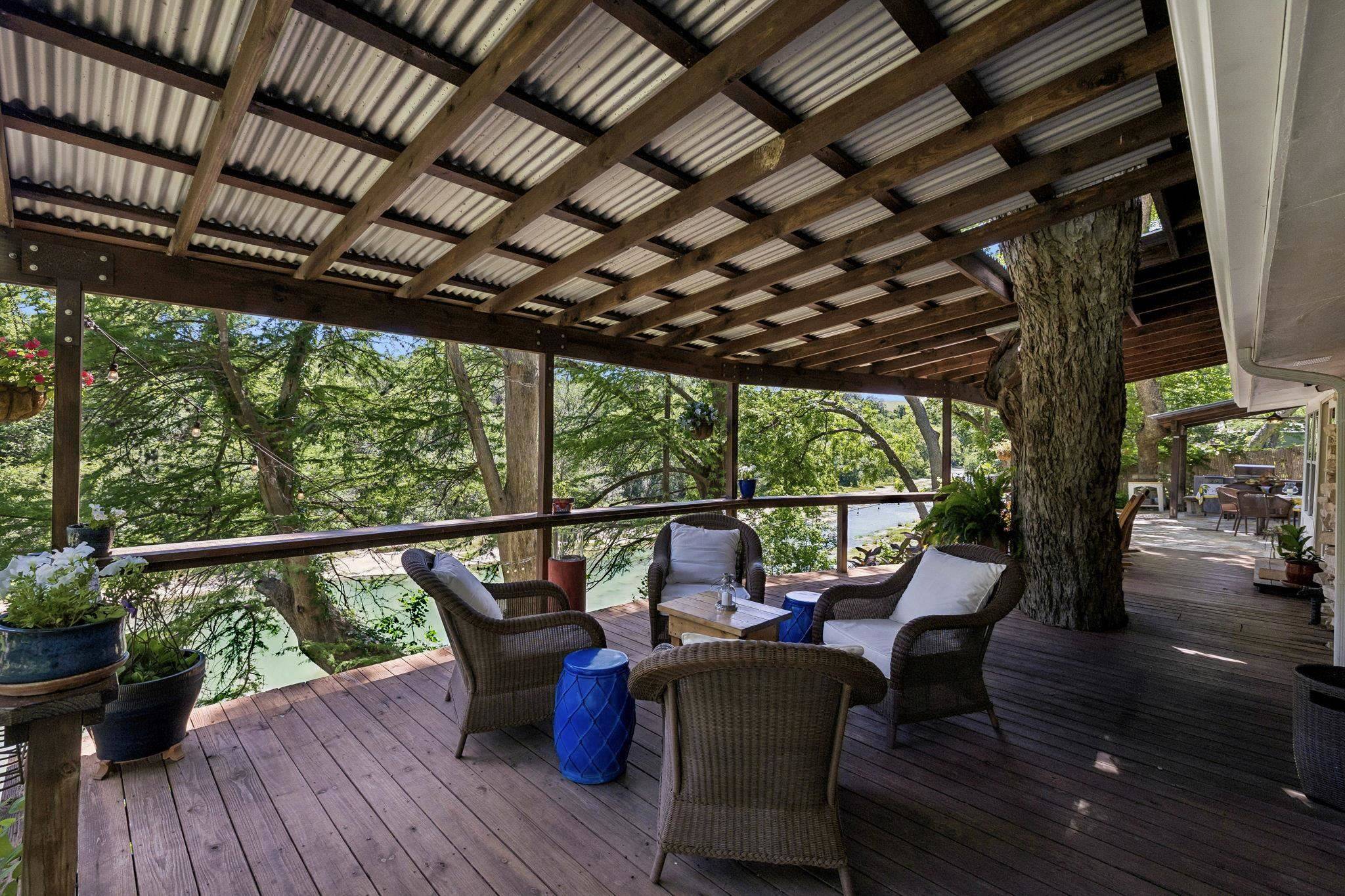 1520 Rocky River RD, Canyon Lake, TX 78133-4112