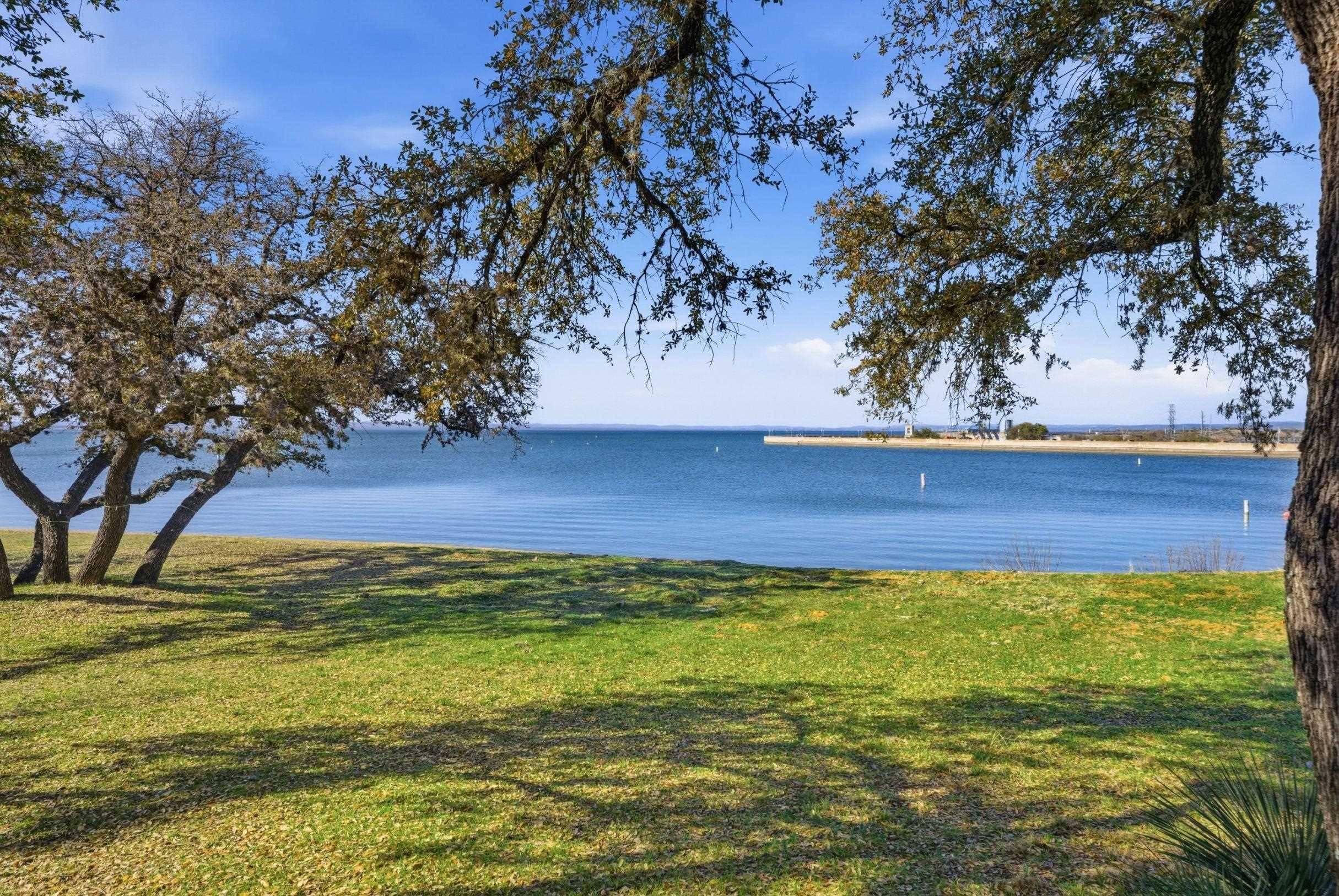 18617 E State Highway 29, Buchanan Dam, TX 78609