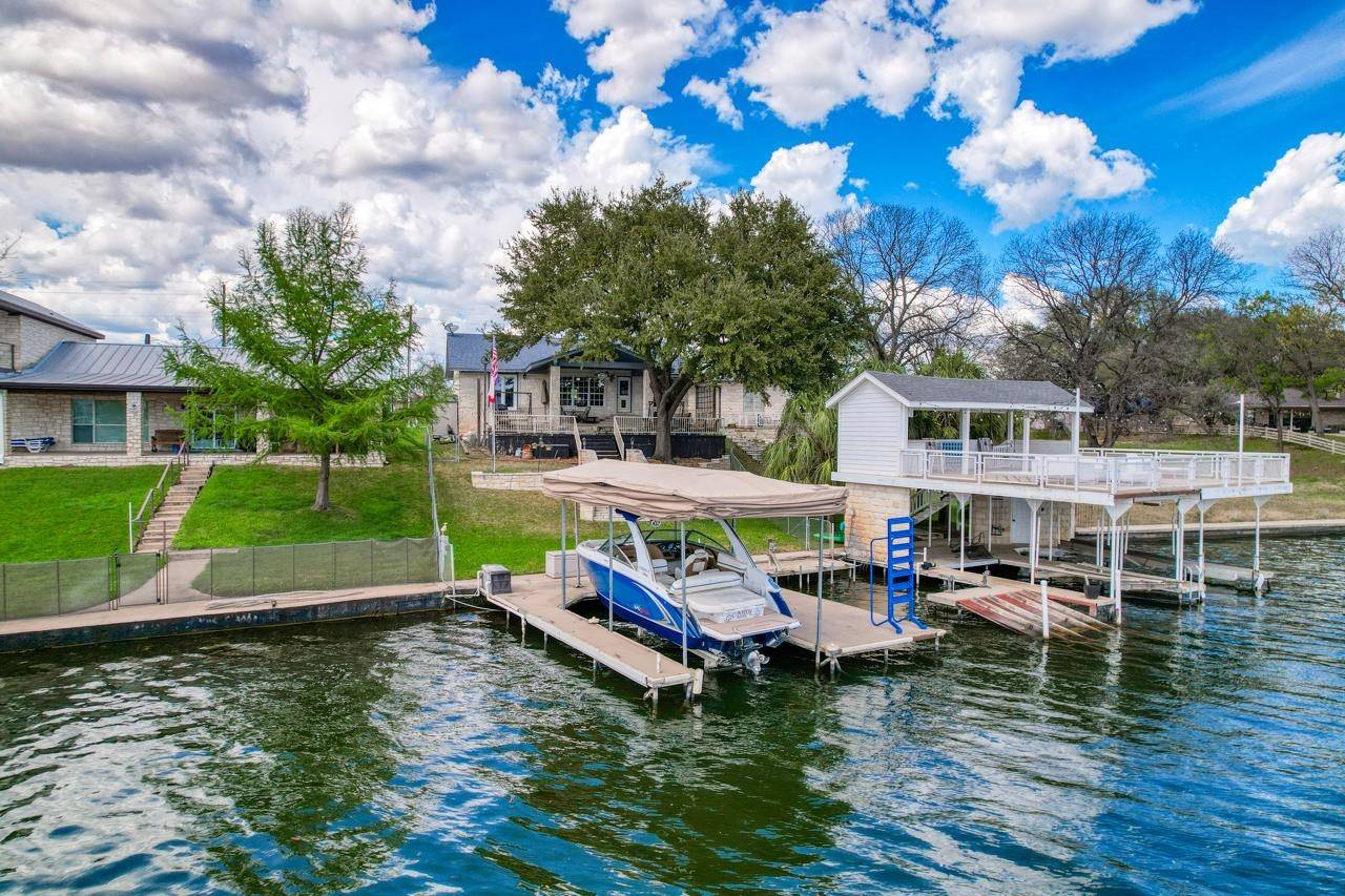 713 Ellen Williams Loop, Kingsland, TX 78639