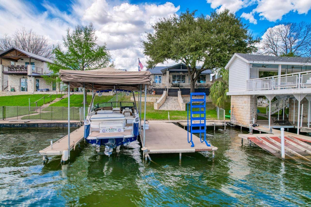 713 Ellen Williams Loop, Kingsland, TX 78639