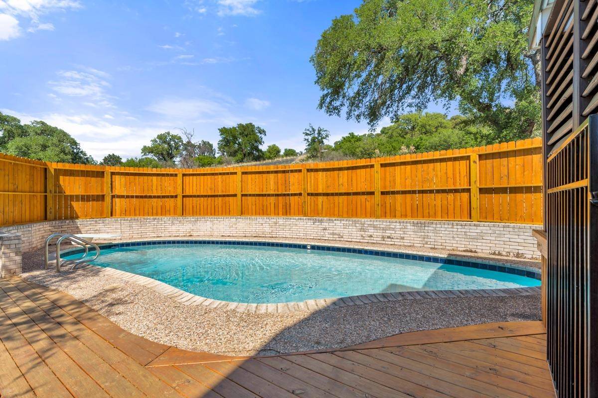 100 Semi CIR, Horseshoe Bay, TX 78657