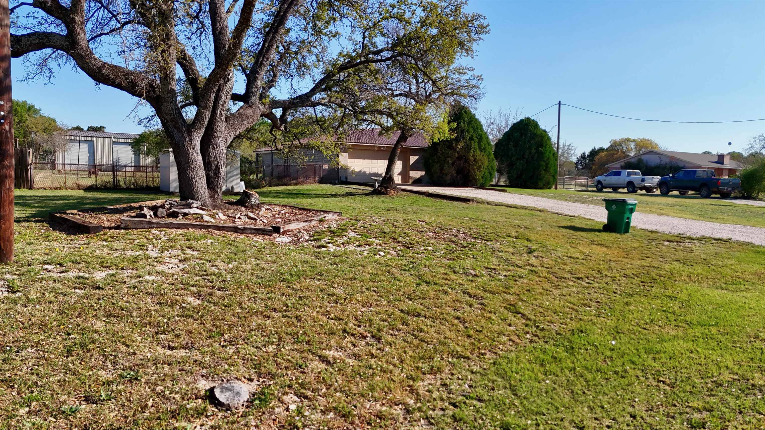 457 CR 3080, Lampasas, TX 78550