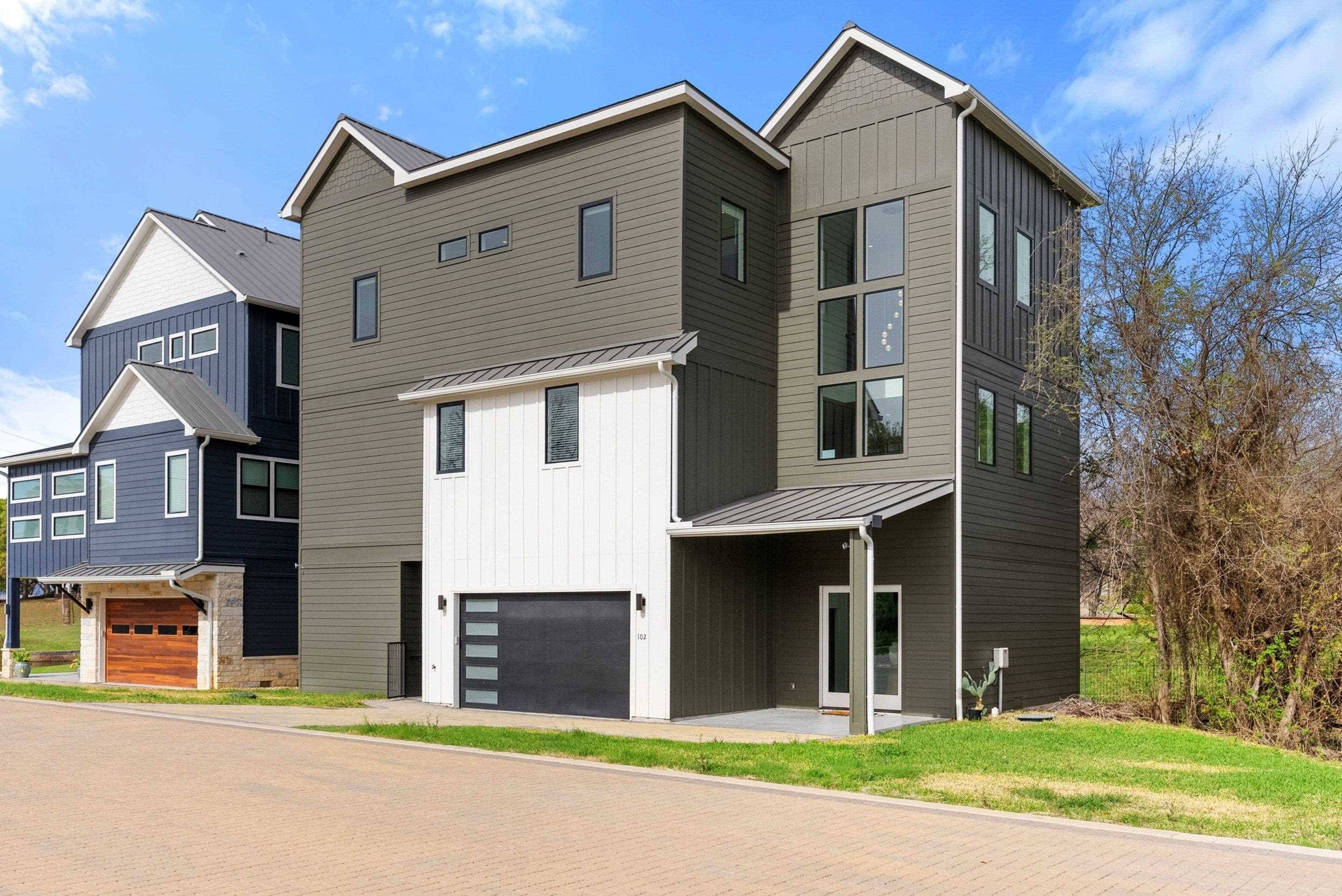 102 Cypress Shore LN, Kingsland, TX 78639