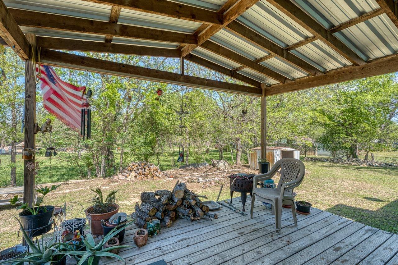 305 S N AVE, Marble Falls, TX 78654-6115