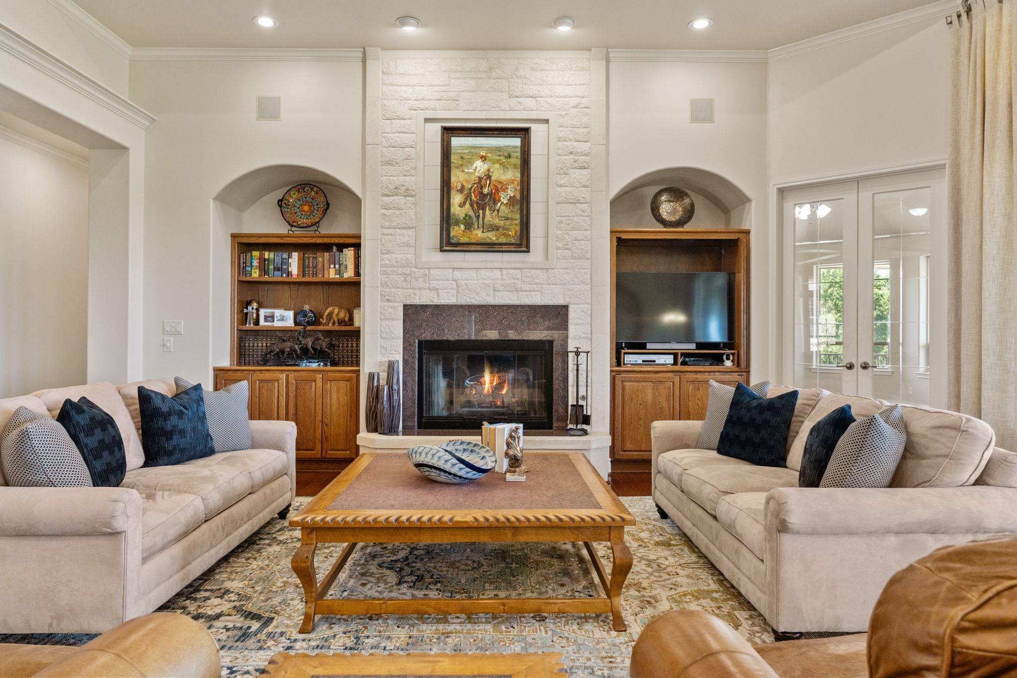 310 The Hills RD, Horseshoe Bay, TX 78657-5601
