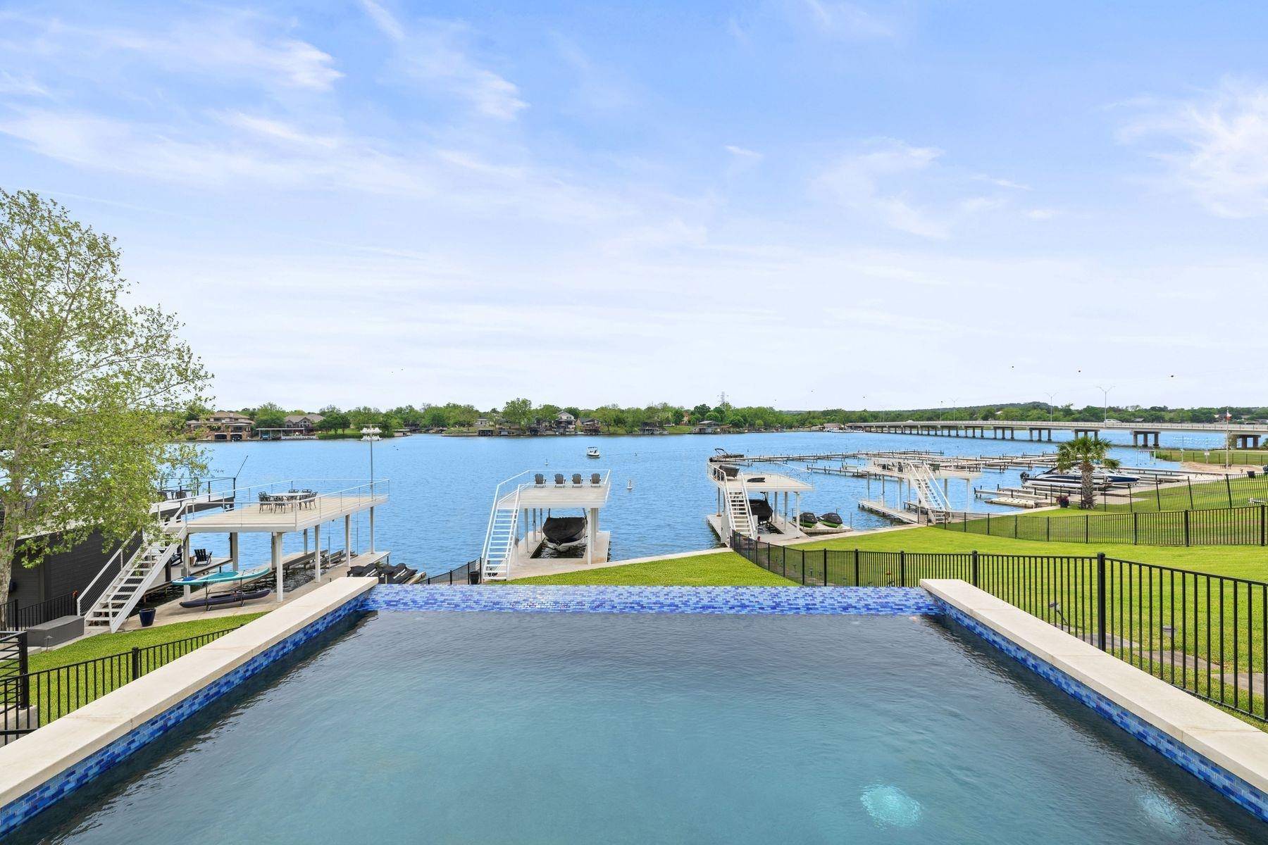 1324 Euel Moore, Kingsland, TX 78639