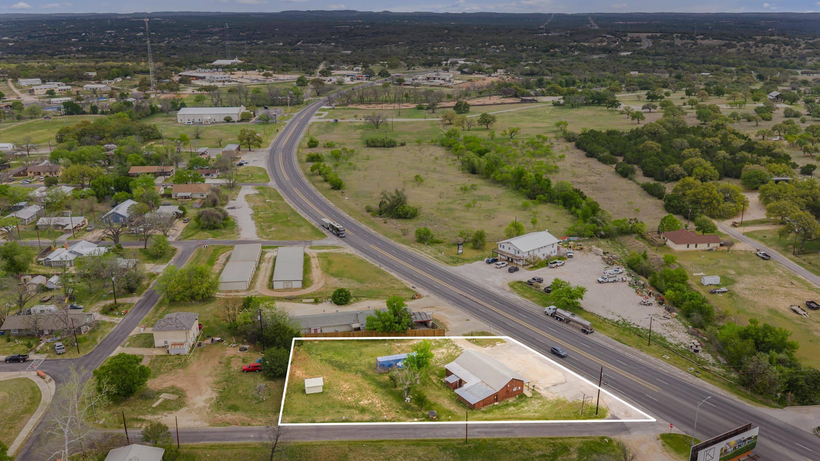 201 N US Hwy 281, Johnson City, TX 78636