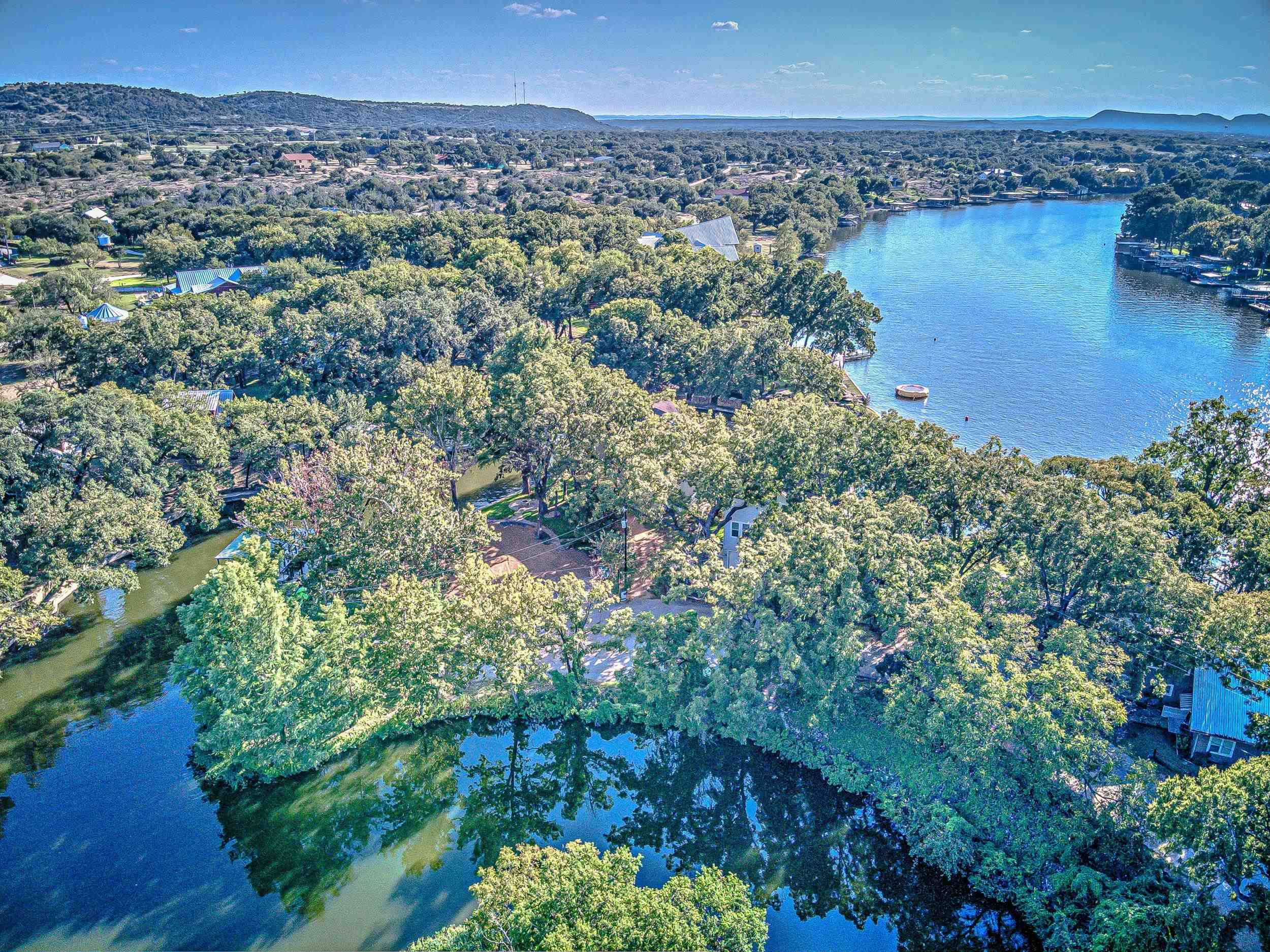 1336 S Lakeside DR, Kingsland, TX 78639