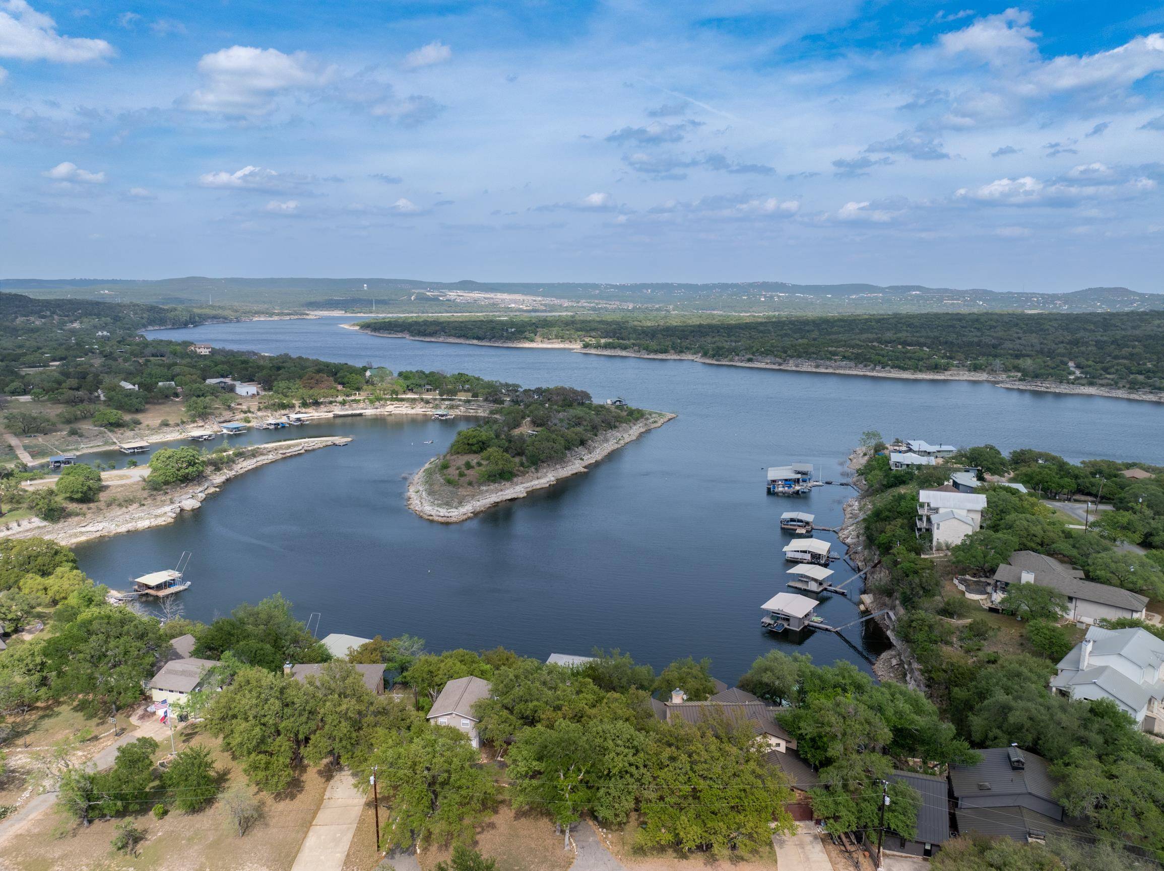 4948 Travis Oaks DR, Marble Falls, TX 78654-4058