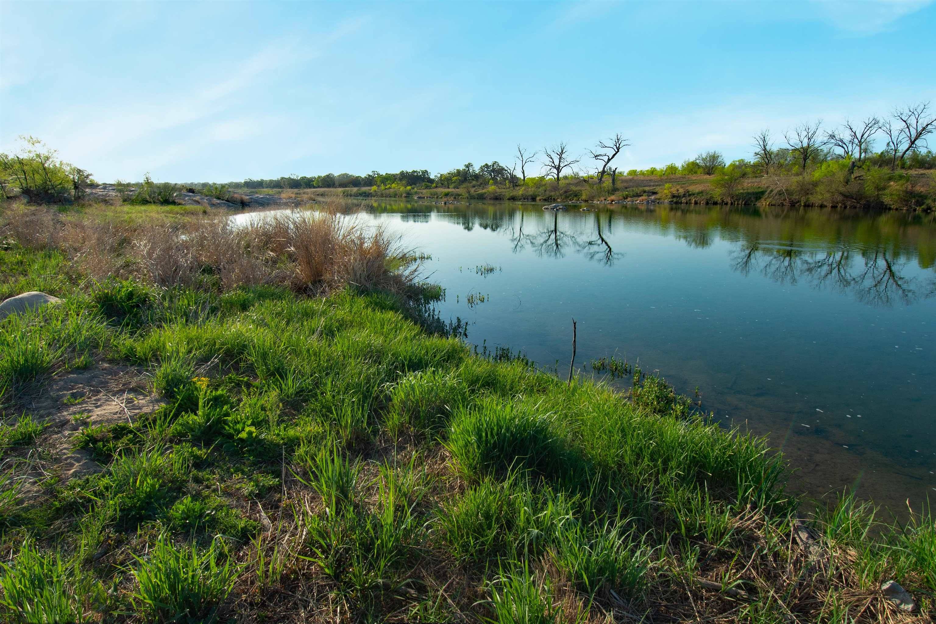 4064 County Road 104, Llano, TX 78643