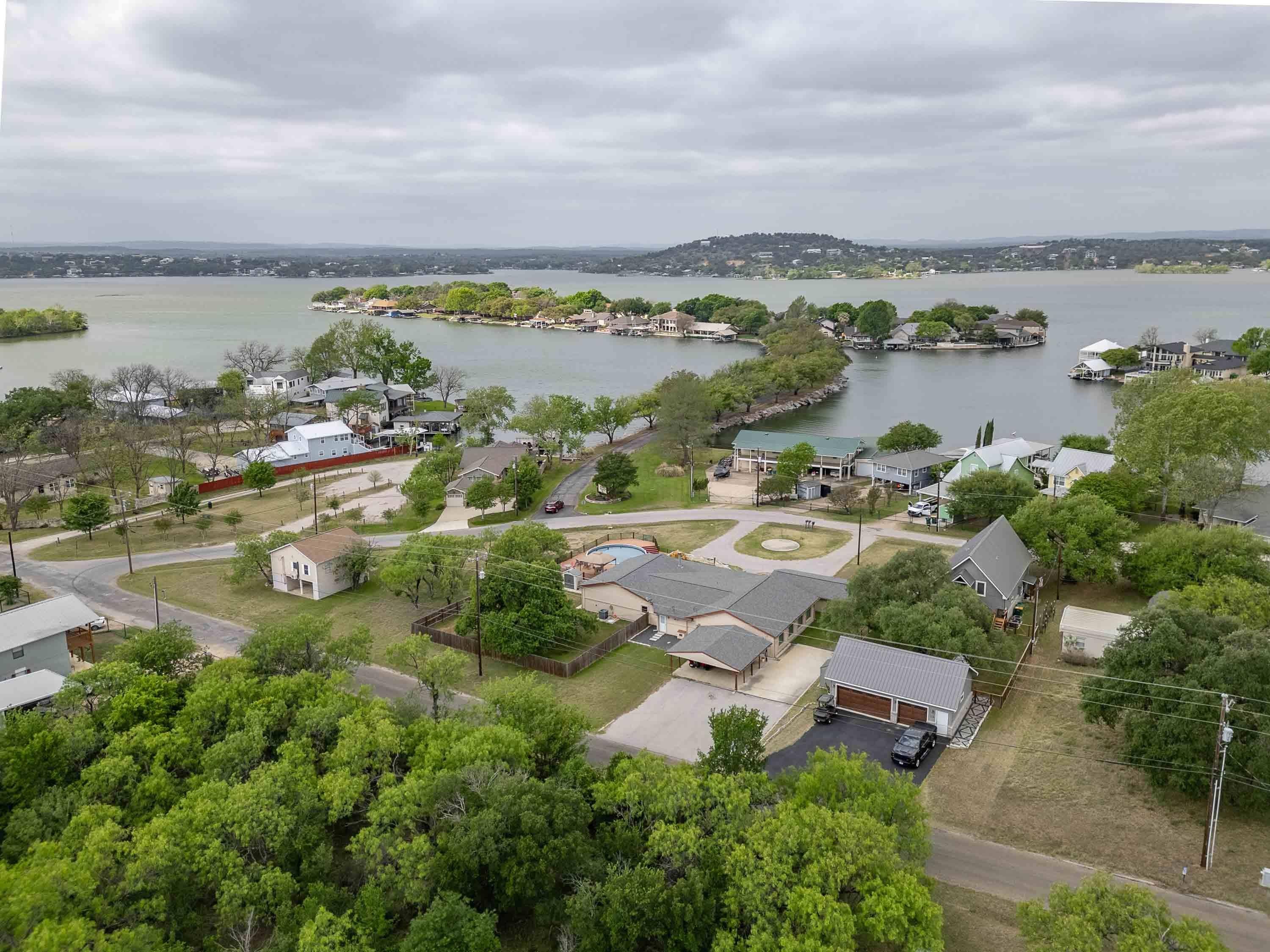 1307 Hillcrest DR, Granite Shoals, TX 78654