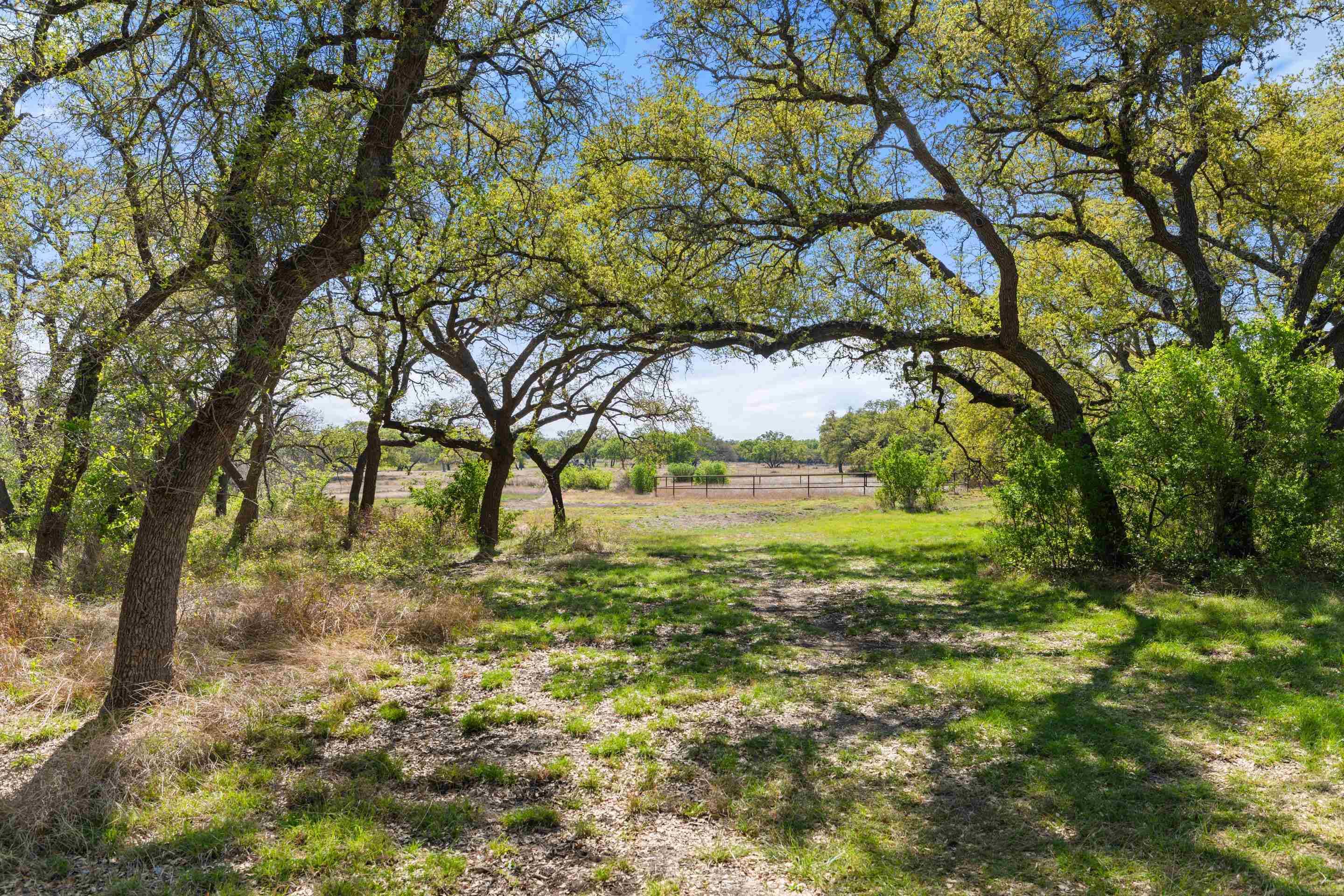 546 Lazy Oak RD, Johnson City, TX 78636
