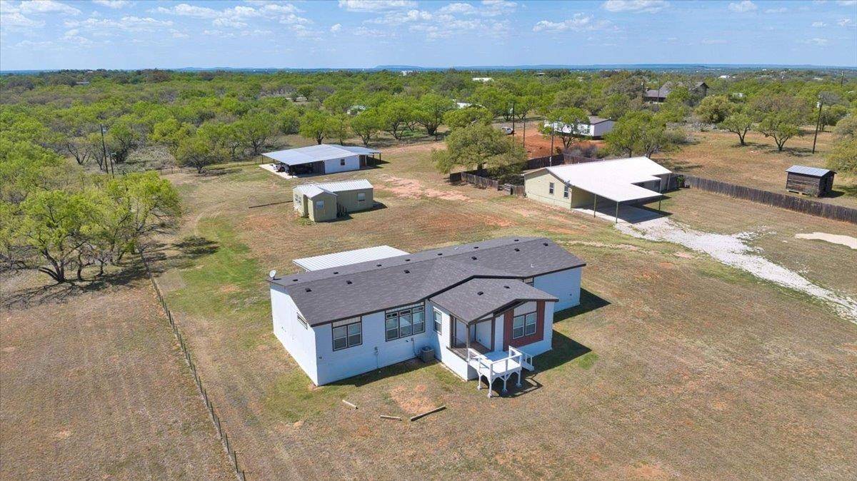 241 E Flag Creek Ranch RD, Llano, TX 78643