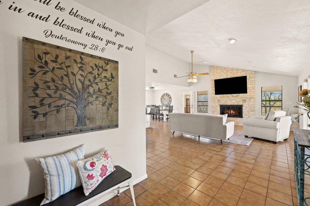 3410 W Ranch Road 152 RD, Llano, TX 78643