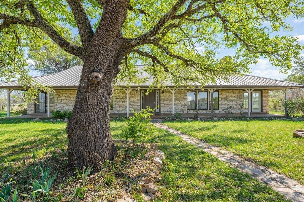3410 W Ranch Road 152 RD, Llano, TX 78643