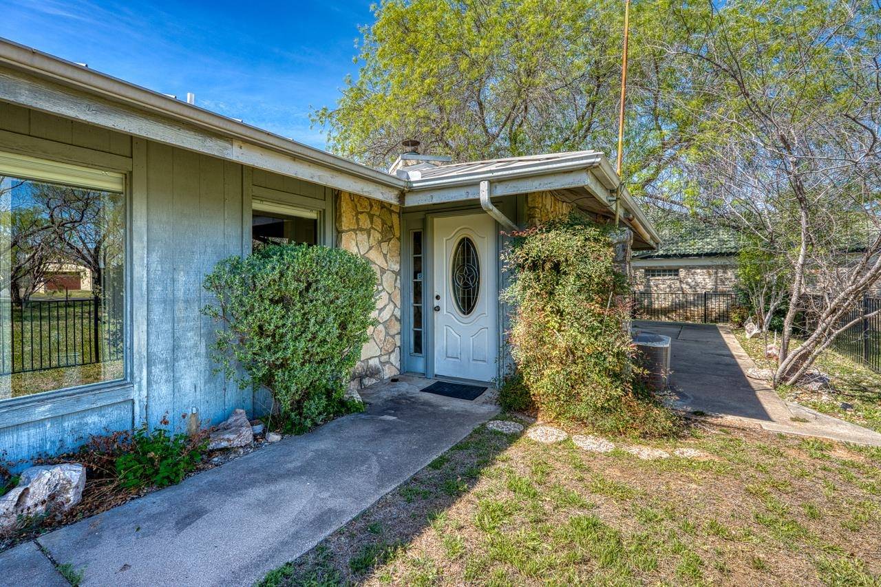 1504 Azure, Horseshoe Bay, TX 78657