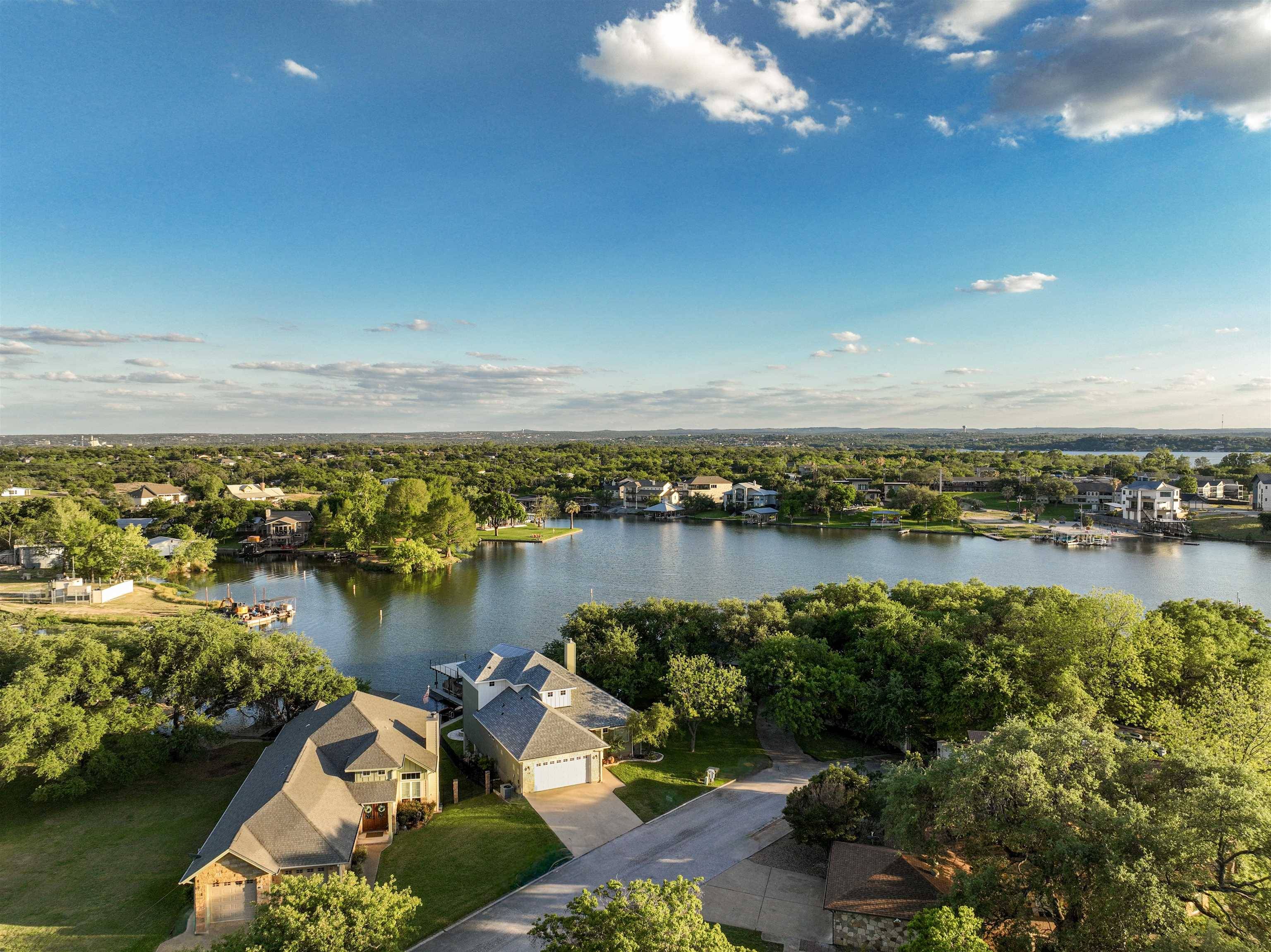 503 Shorewood Cir., Granite Shoals, TX 78654