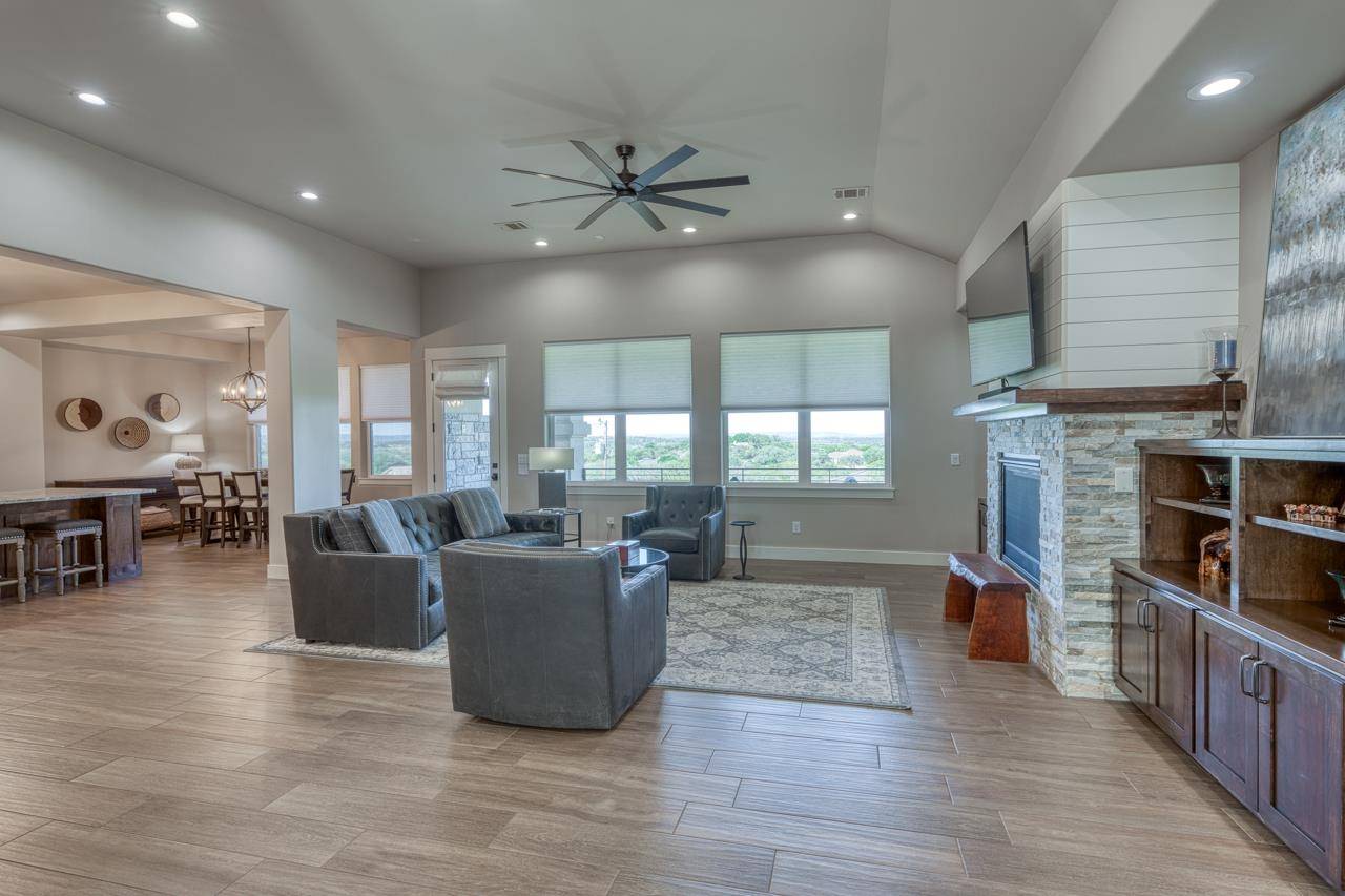 124 Apache Tears, Horseshoe Bay, TX 78657