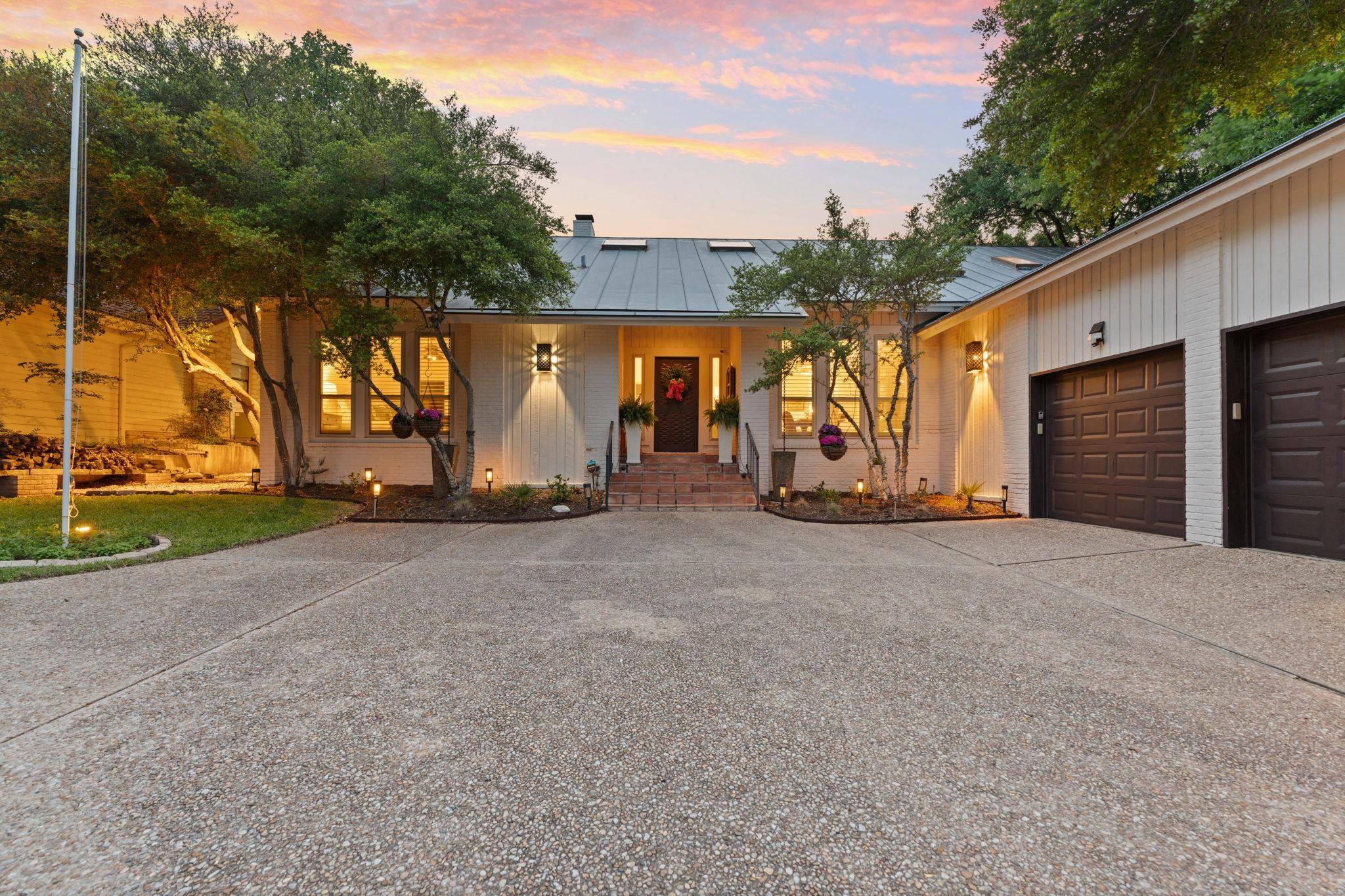 106 Southern Spur, Horseshoe Bay, TX 78657