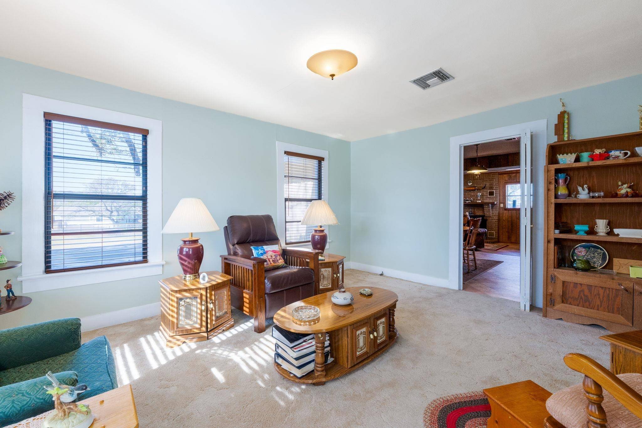 1003 N.Ridge St., Lampasas, TX 76550