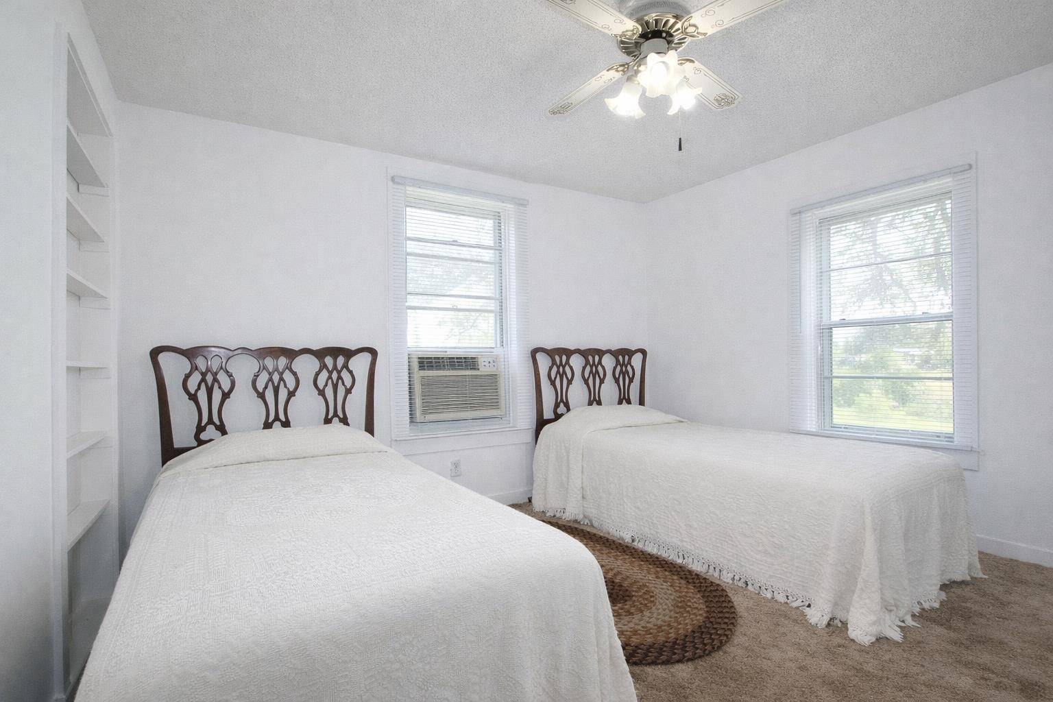 509 E Austin, Llano, TX 78643