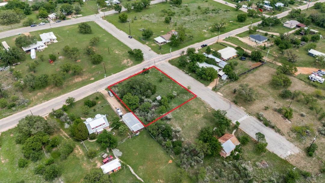 501 Vernon AVE, Llano, TX 78643